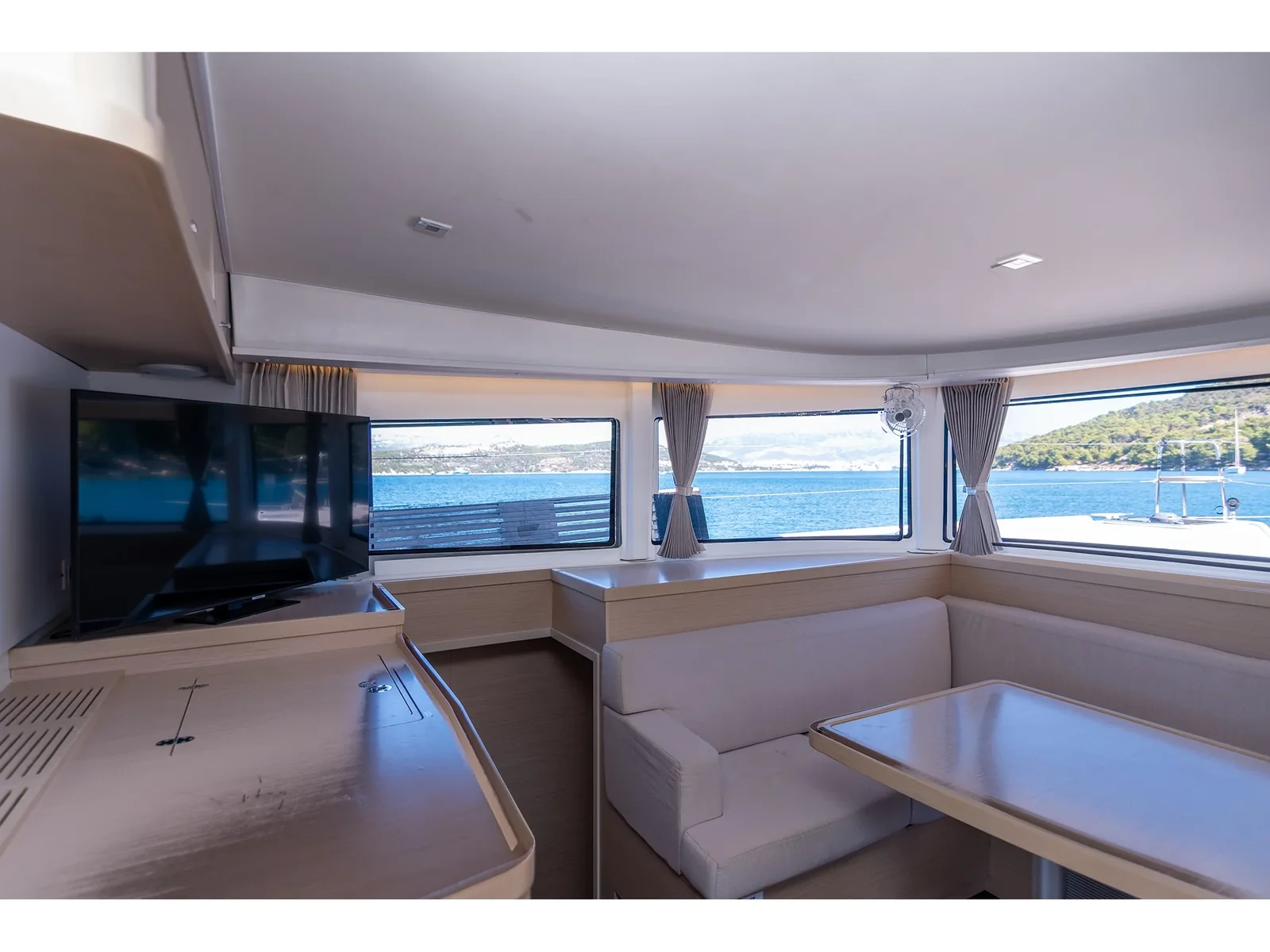 Yacht LAGOON 42 - Find us - Foto 1