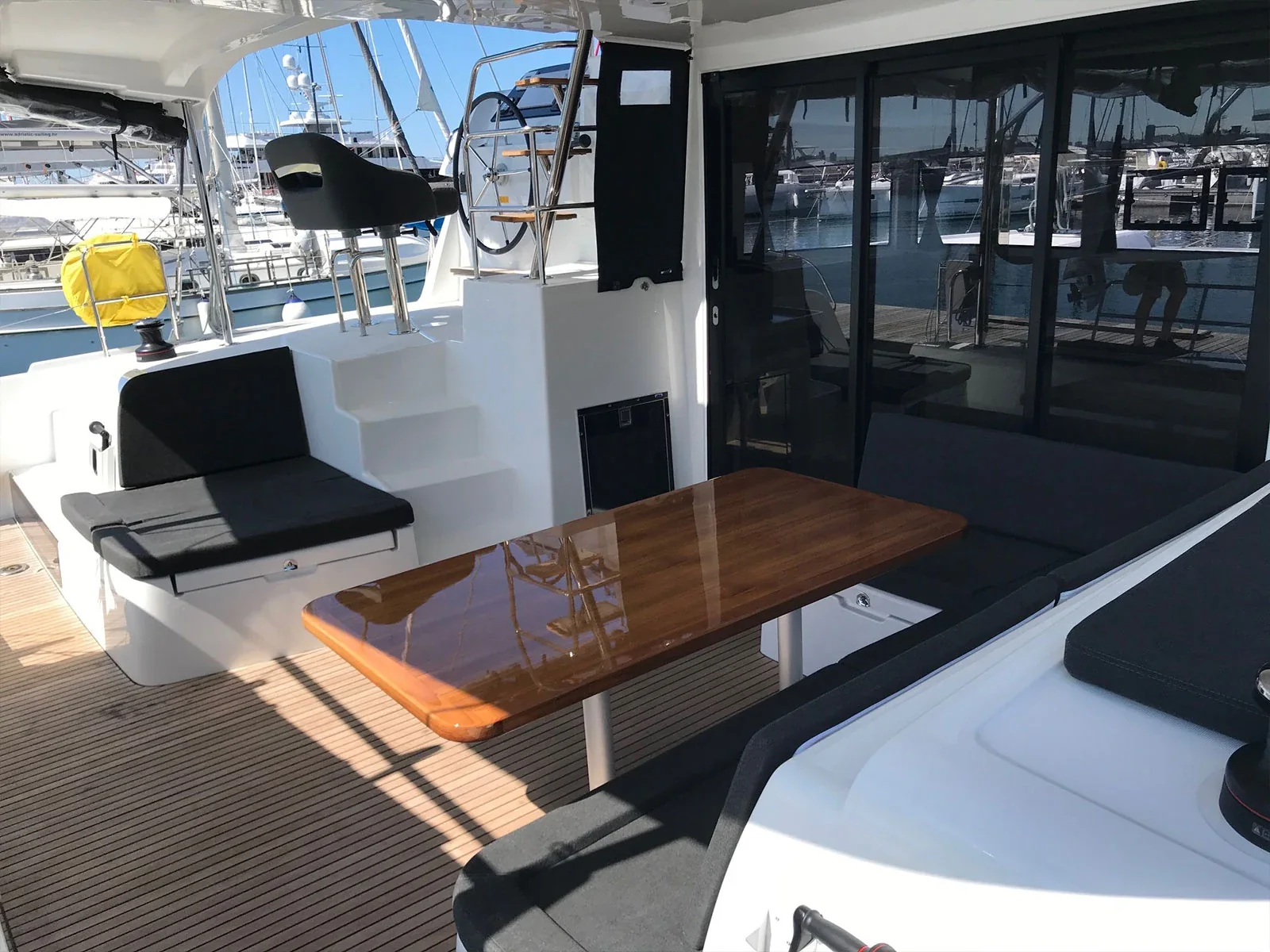 Yacht LAGOON 42 - Find us - Foto 1