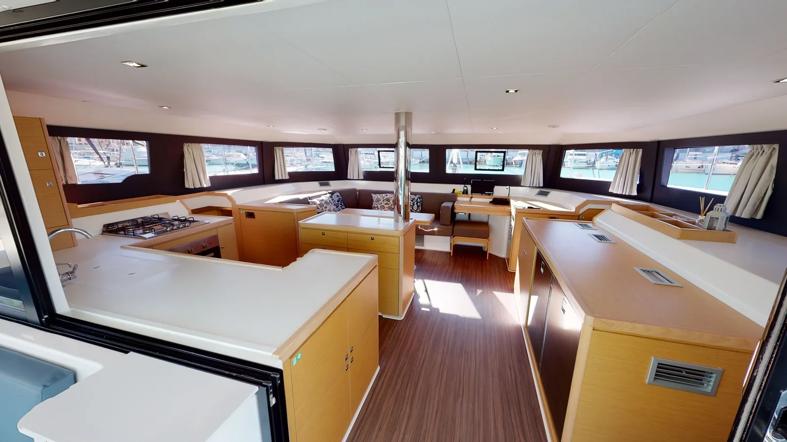 Yacht DUFOUR 48 Catamaran - Vittoria - Foto 1