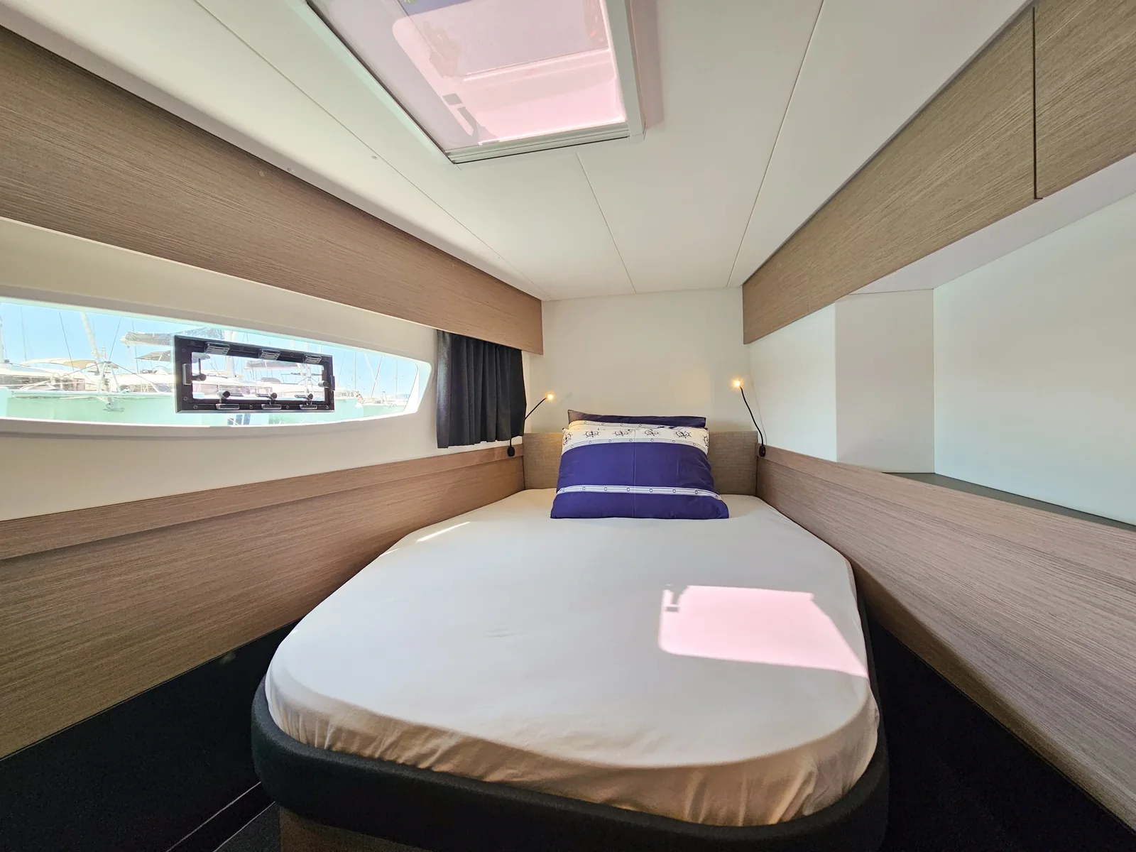 Yacht FOUNTAINE PAJOT Elba 45 - Marina - Foto 18