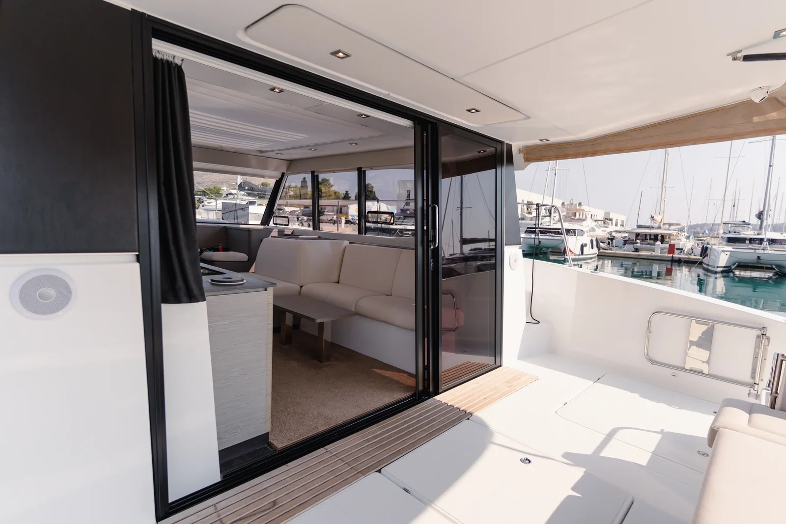Yacht FOUNTAINE PAJOT MY4.S - DANA - Foto 9