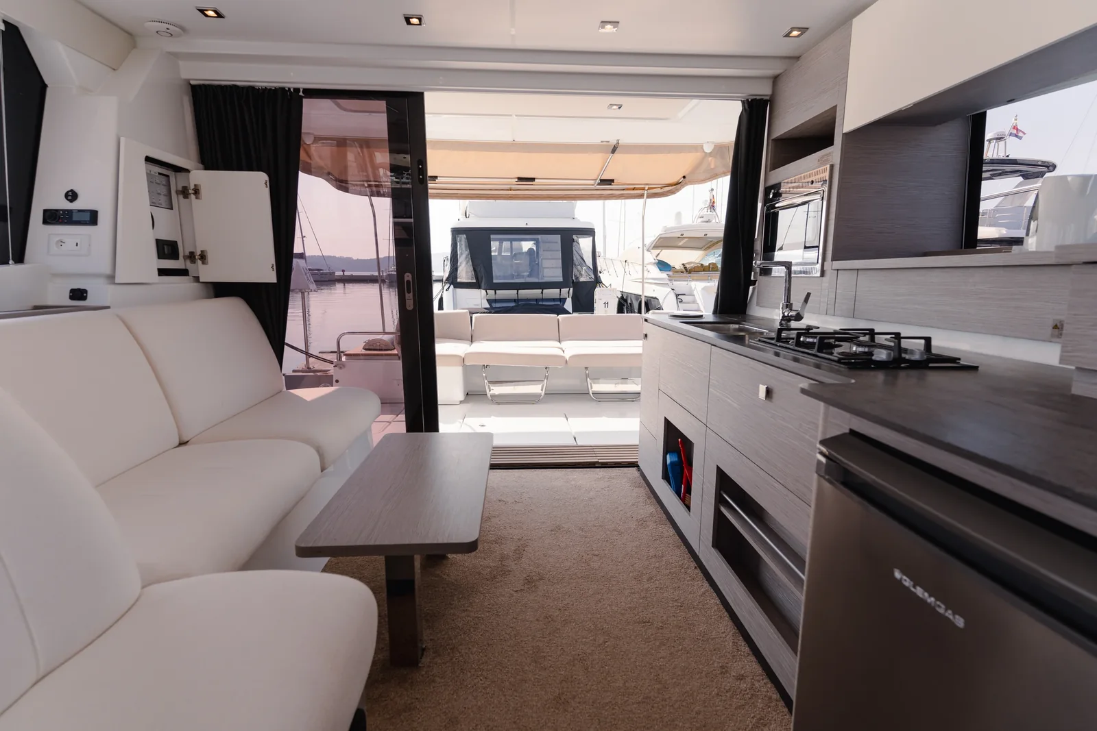 Yacht FOUNTAINE PAJOT MY4.S - DANA - Foto 10