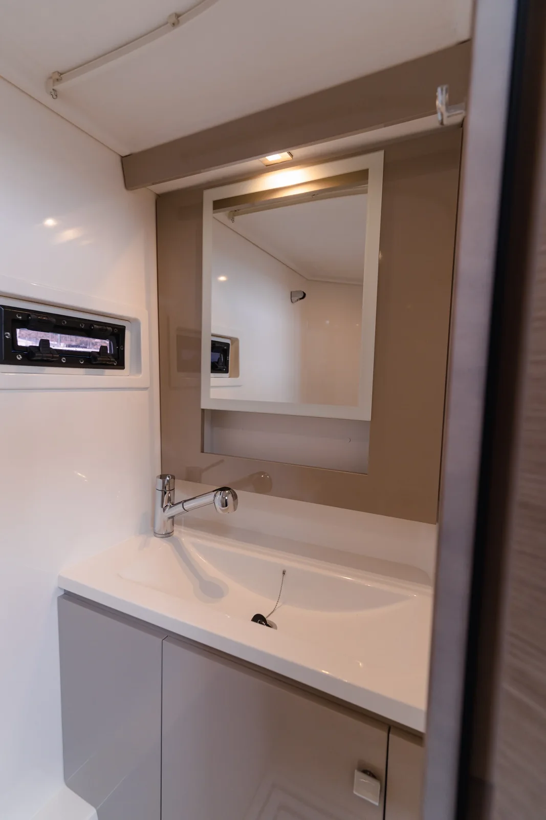 Yacht FOUNTAINE PAJOT MY4.S - DANA - Foto 19