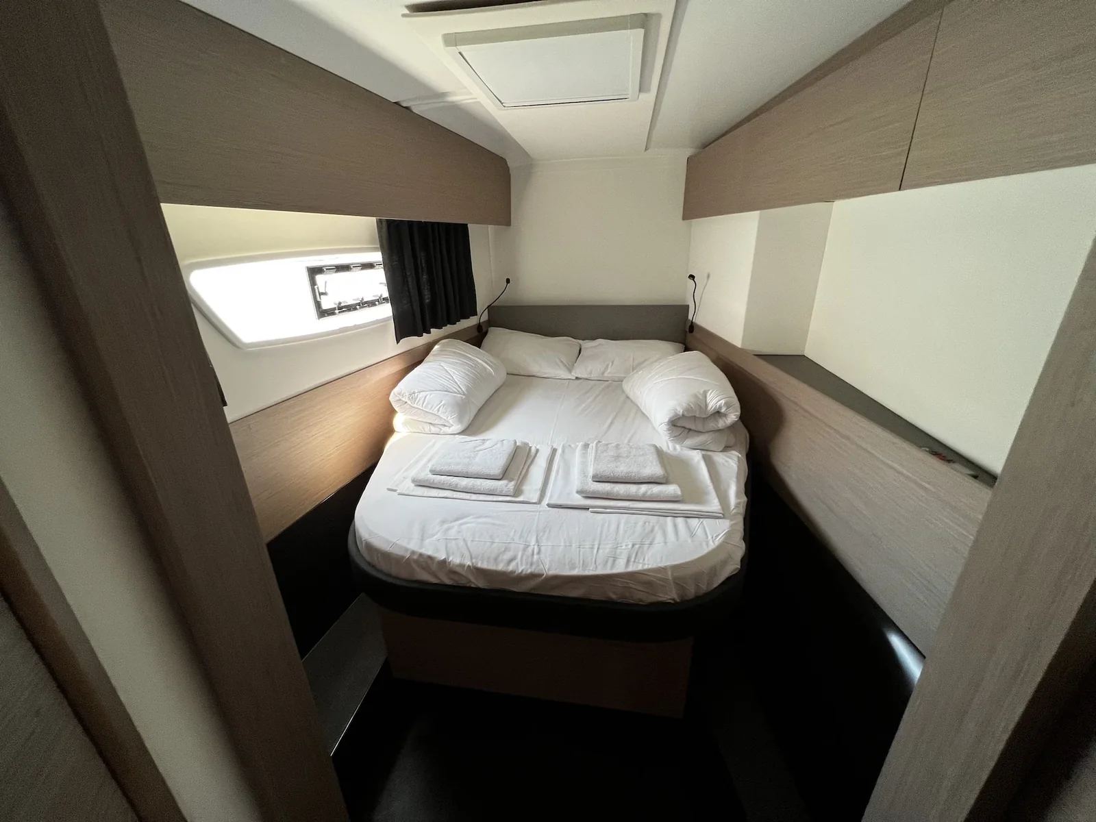 Yacht FOUNTAINE PAJOT Astrea 42 - Elite - Foto 1