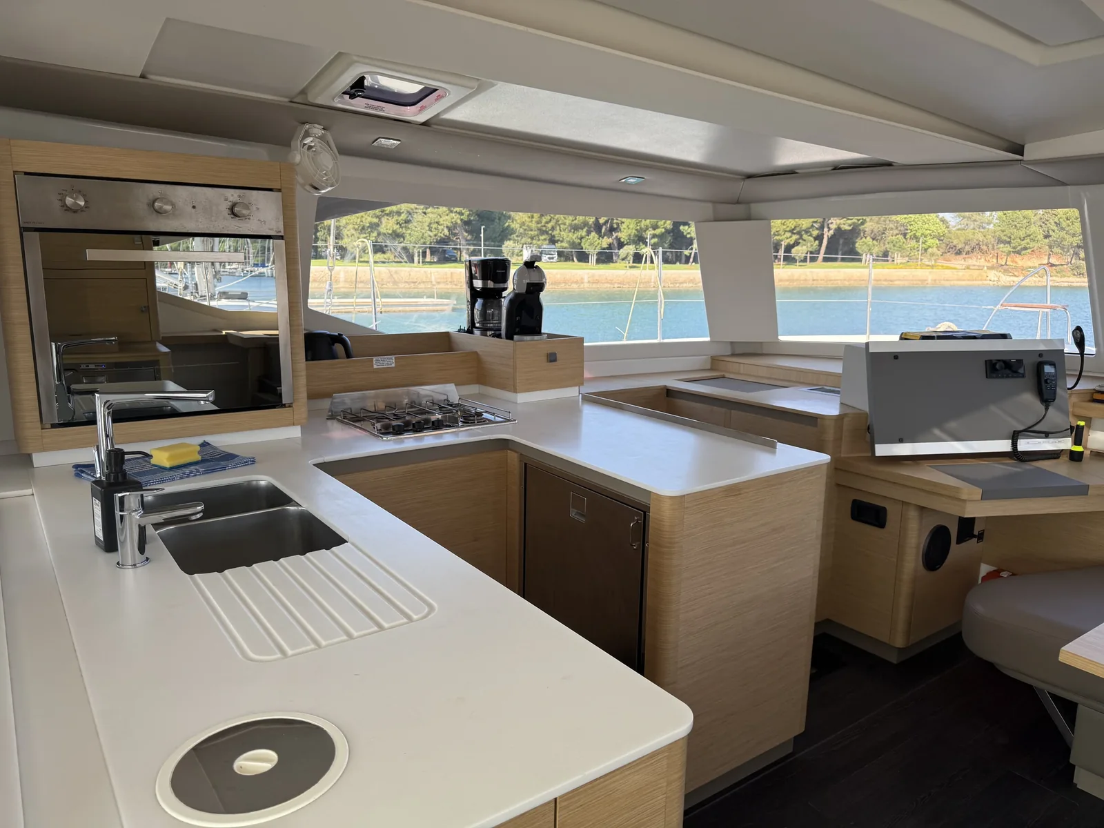 Yacht FOUNTAINE PAJOT Astrea 42 - Jami