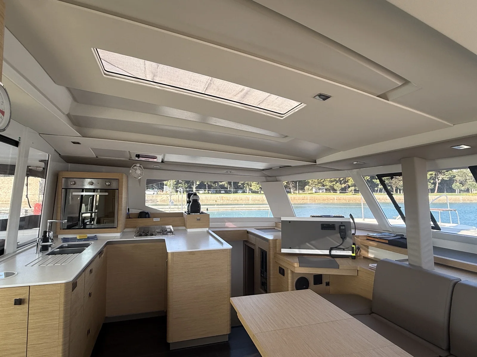 Yacht FOUNTAINE PAJOT Astrea 42 - Jami - Foto 1