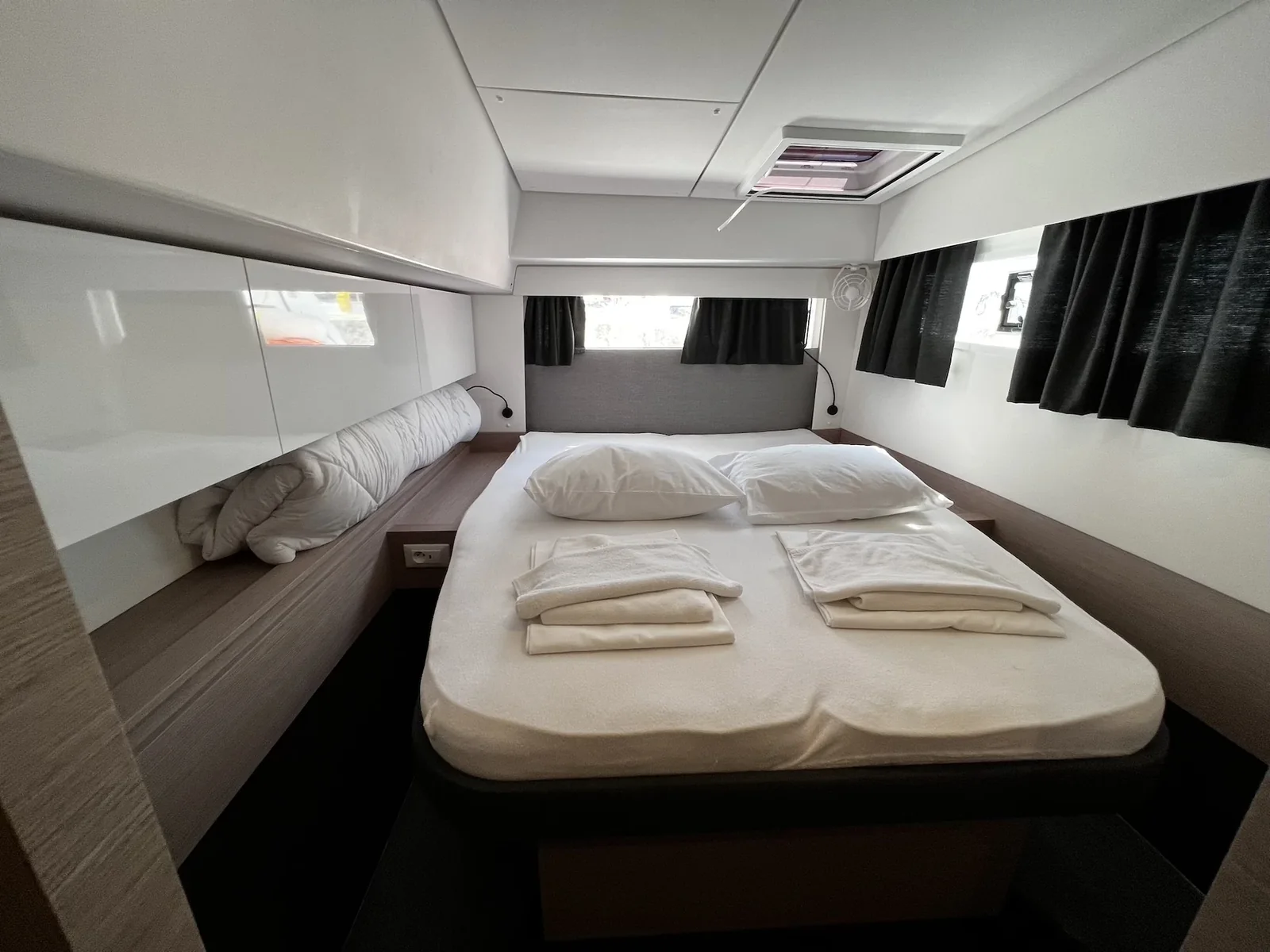 Yacht FOUNTAINE PAJOT Elba 45 - Angie - Foto 1