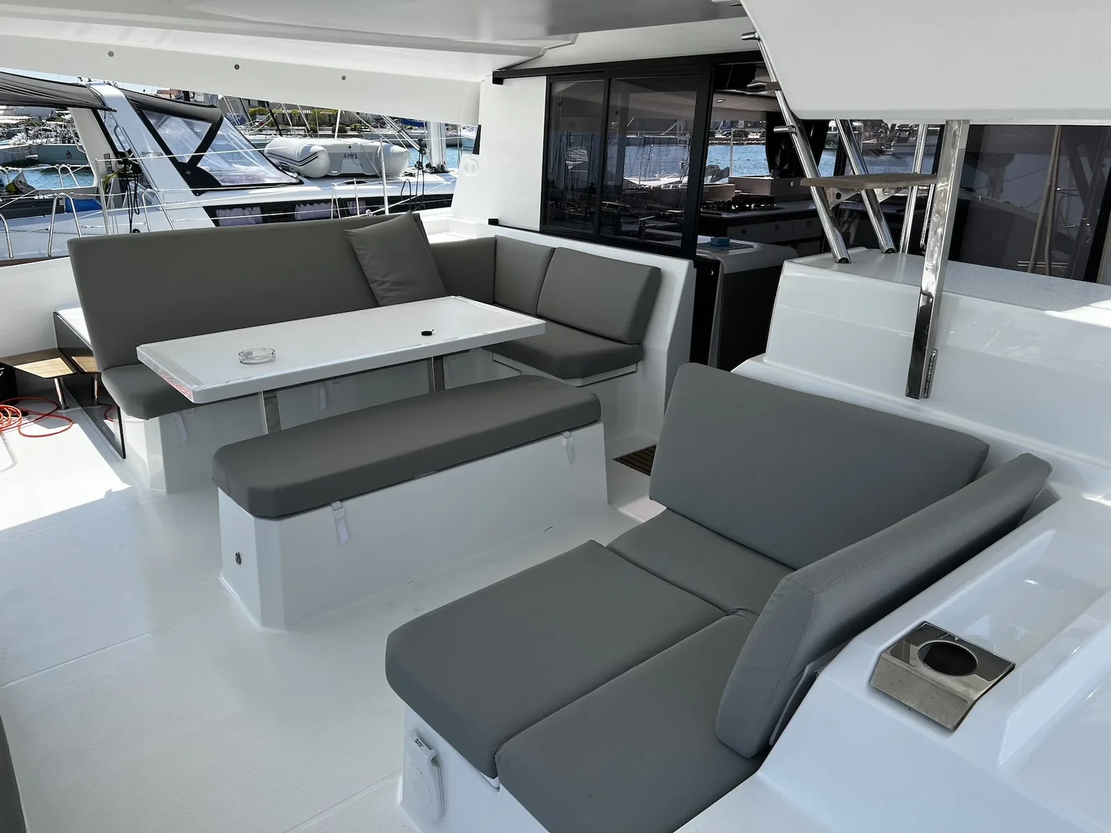 Yacht FOUNTAINE PAJOT Elba 45 - Angie - Foto 1