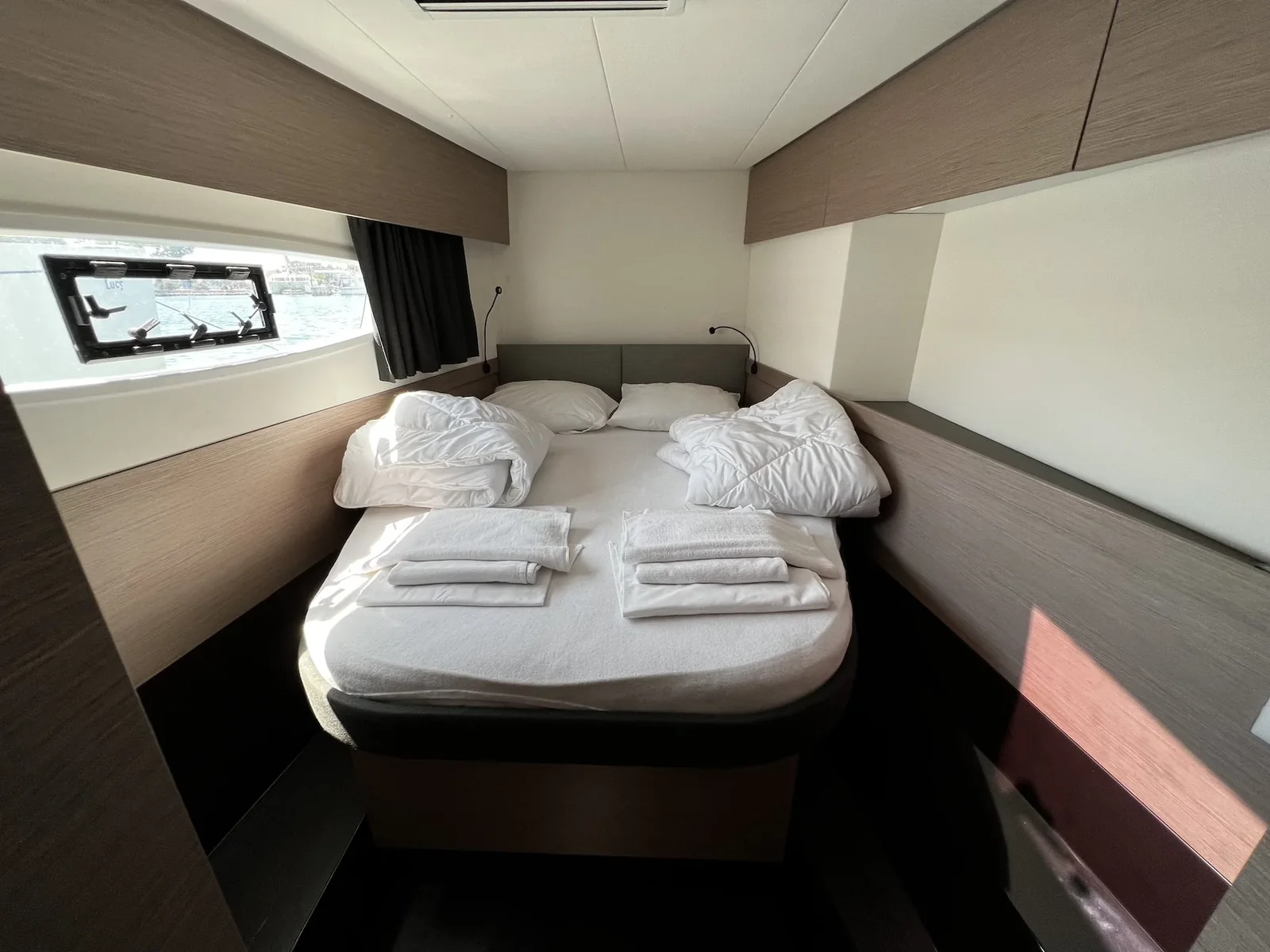 Yacht FOUNTAINE PAJOT Elba 45 - Angie - Foto 1