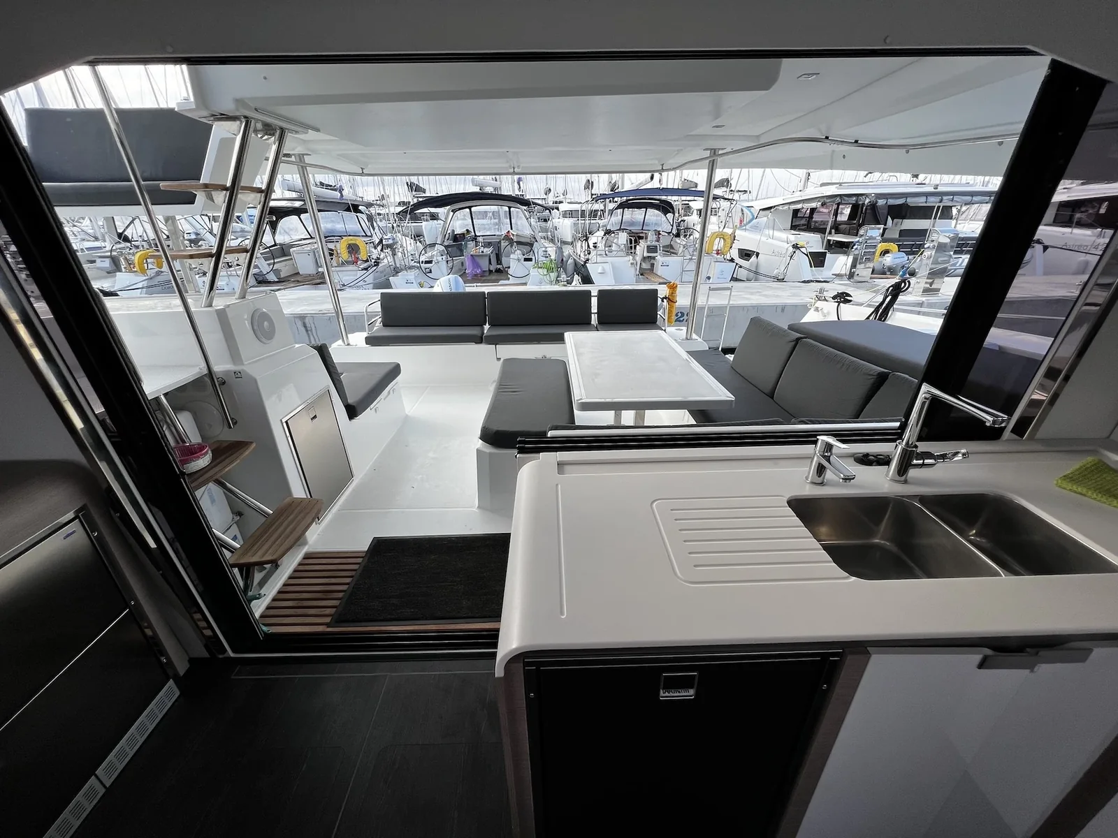 Yacht FOUNTAINE PAJOT Elba 45 - Santa Maria - Foto 1