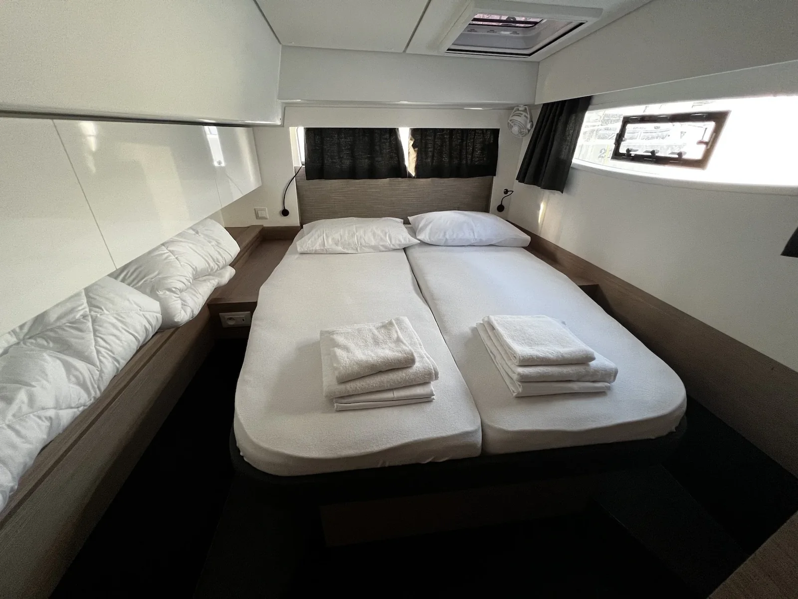 Yacht FOUNTAINE PAJOT Elba 45 - Santa Maria - Foto 1