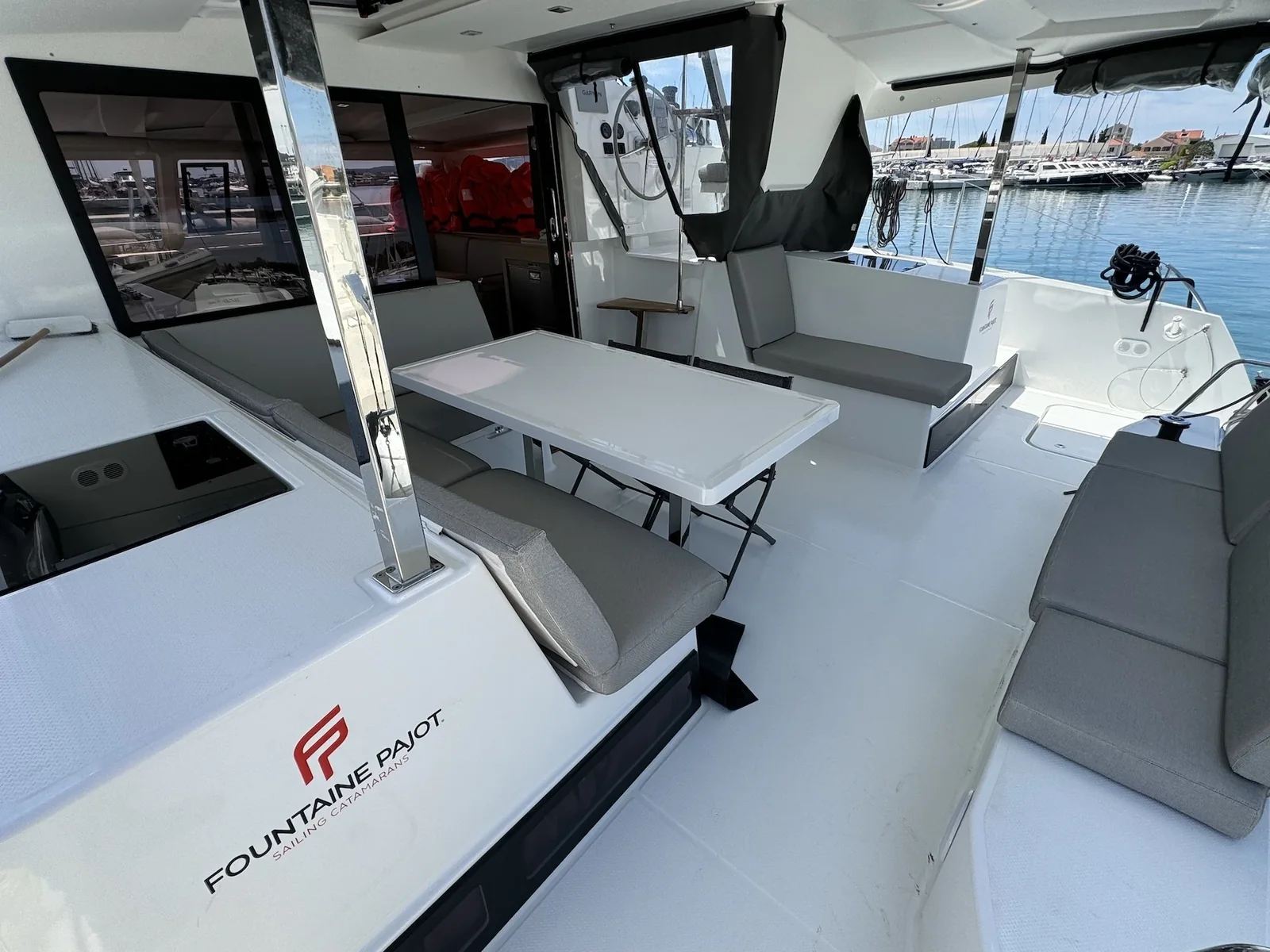 Yacht FOUNTAINE PAJOT Isla 40 - Bonita - Foto 1