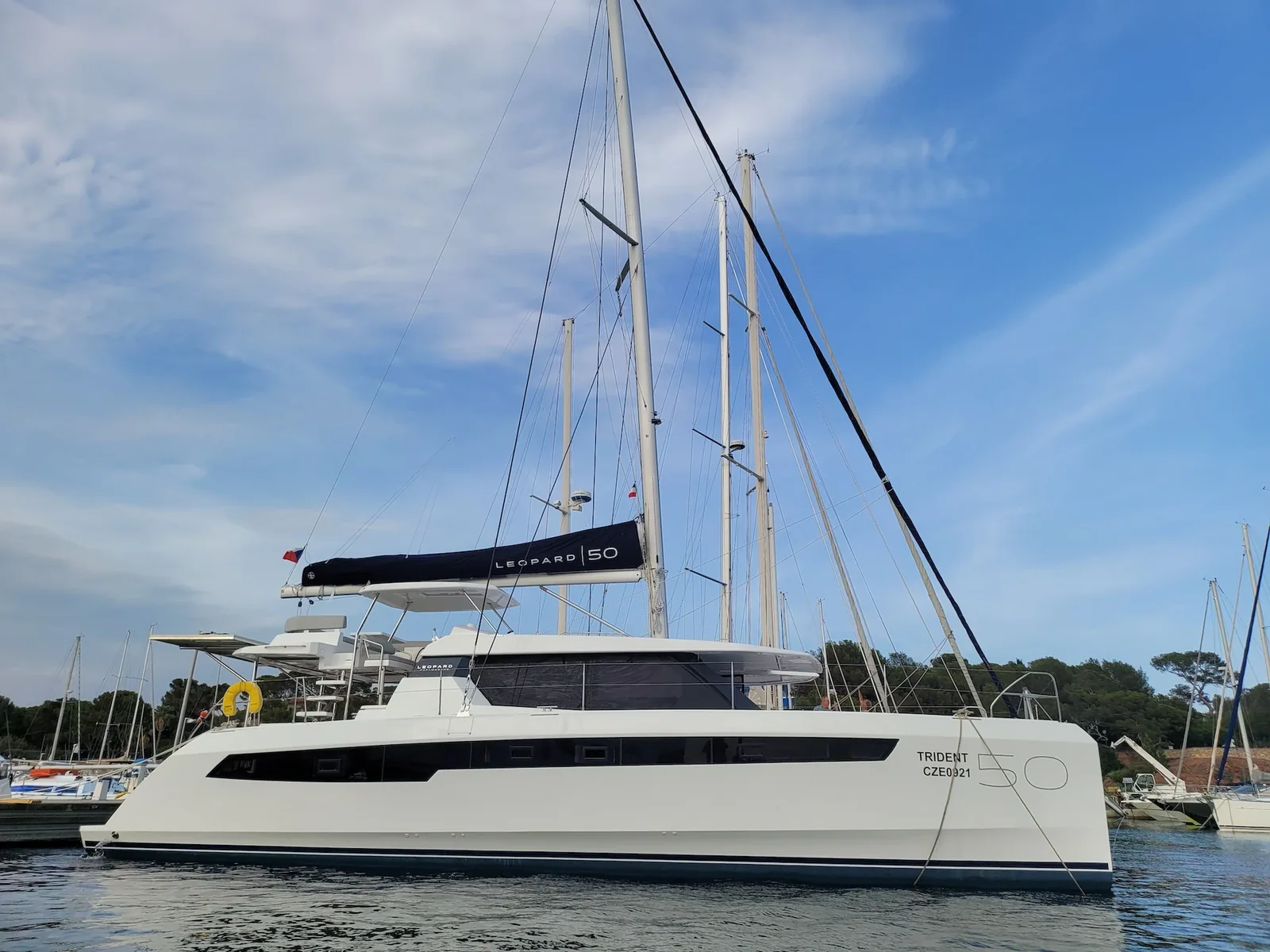 Yacht ROBERTSON AND CAINE Leopard 50 - Trident - Foto 1