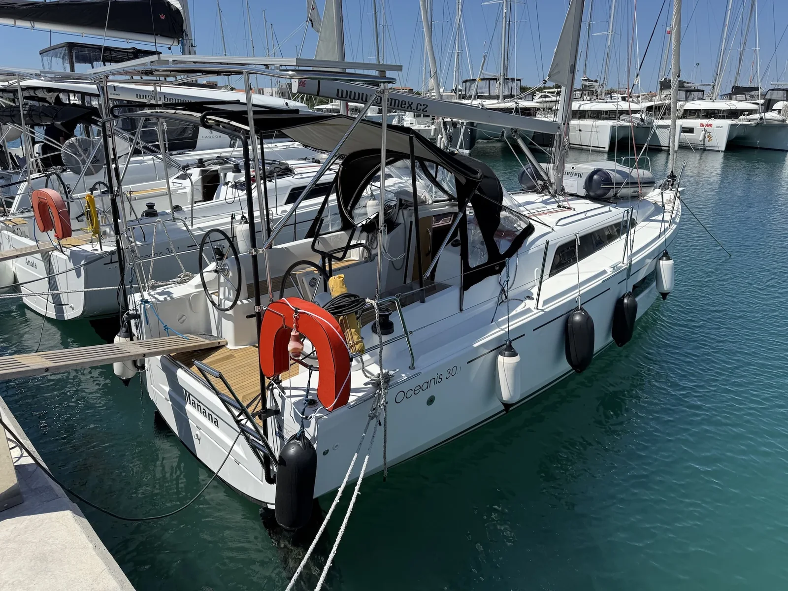 Yacht BENETEAU Oceanis 30.1 - Mañana - Foto 1
