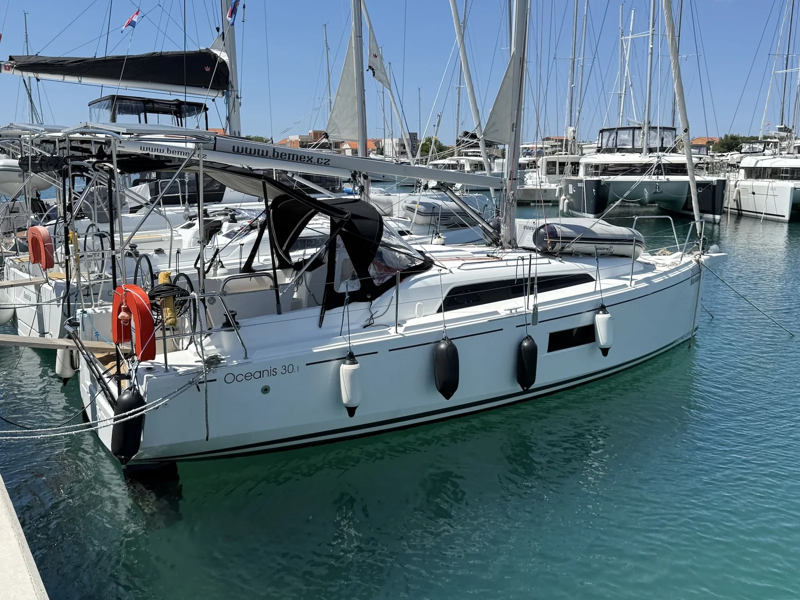 Yacht BENETEAU Oceanis 30.1 - Mañana - Foto 1