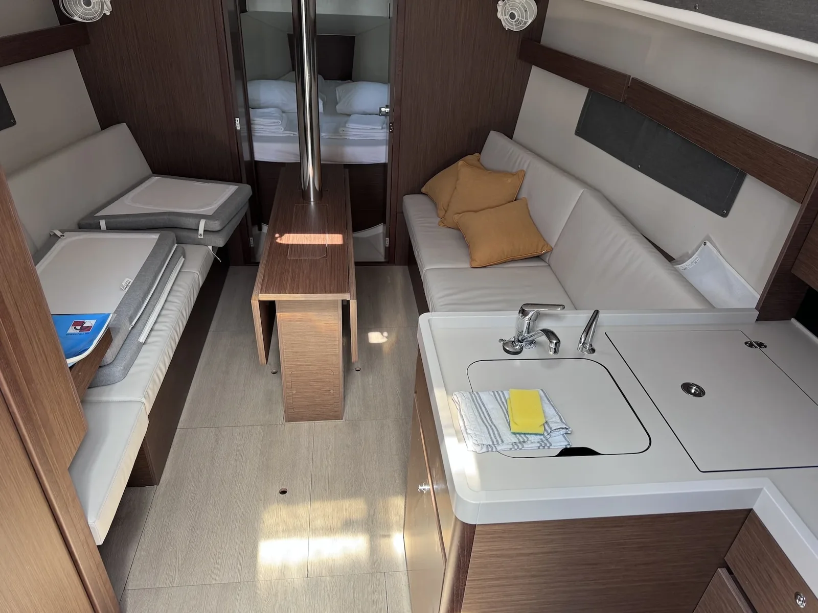 Yacht BENETEAU Oceanis 34.1 - Anoia - Foto 1