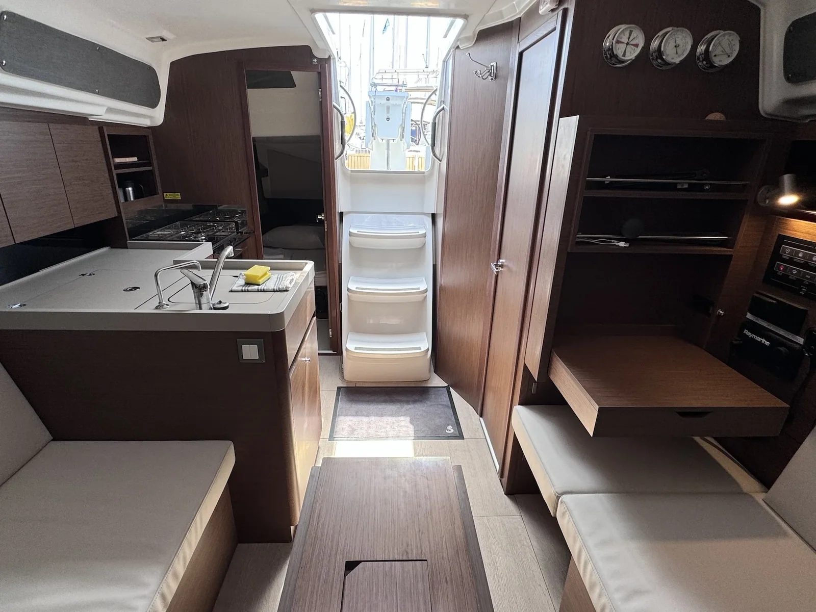 Yacht BENETEAU Oceanis 34.1 - Anoia - Foto 1
