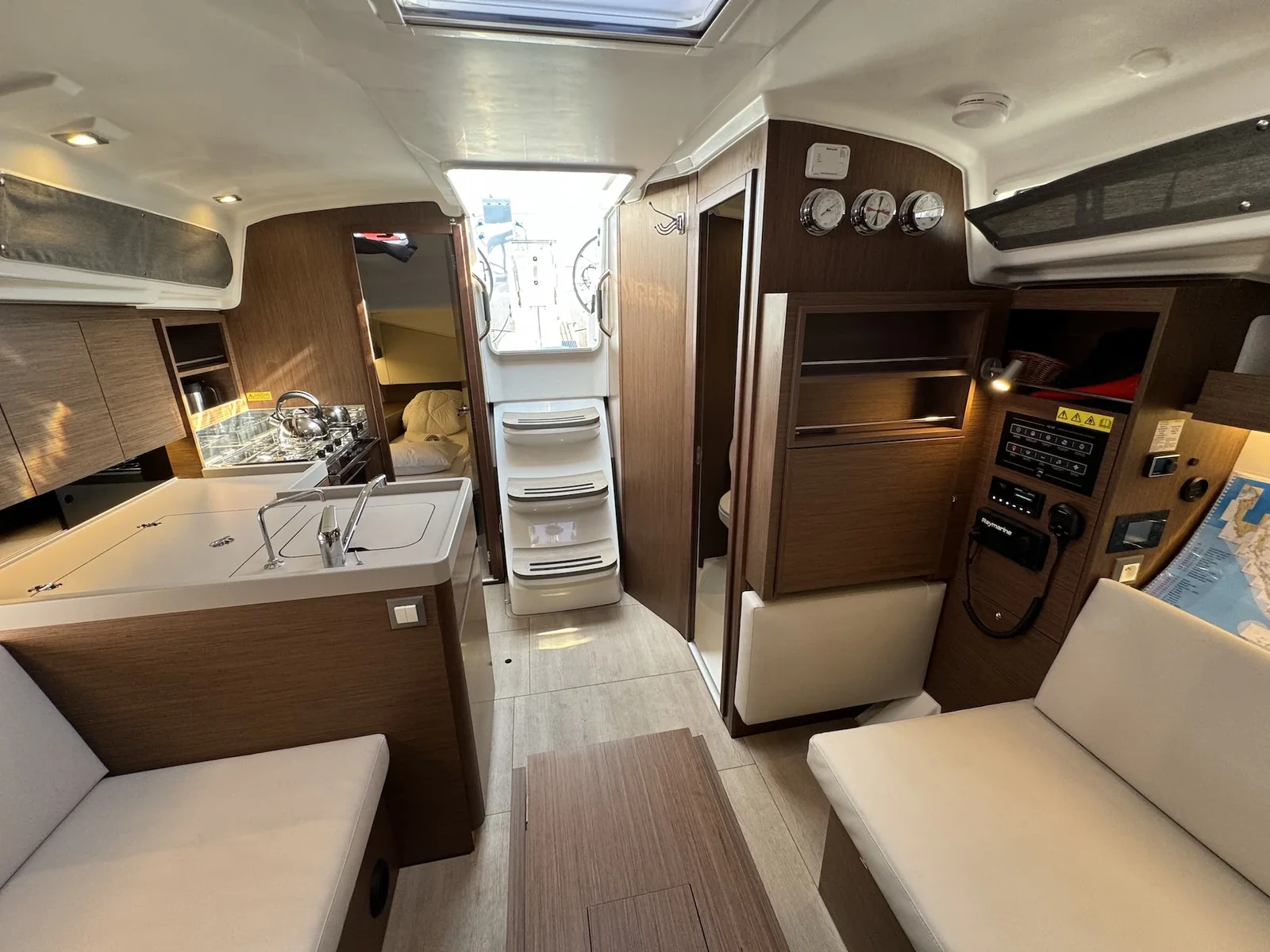 Yacht BENETEAU Oceanis 34.1 - Arnie - Foto 1