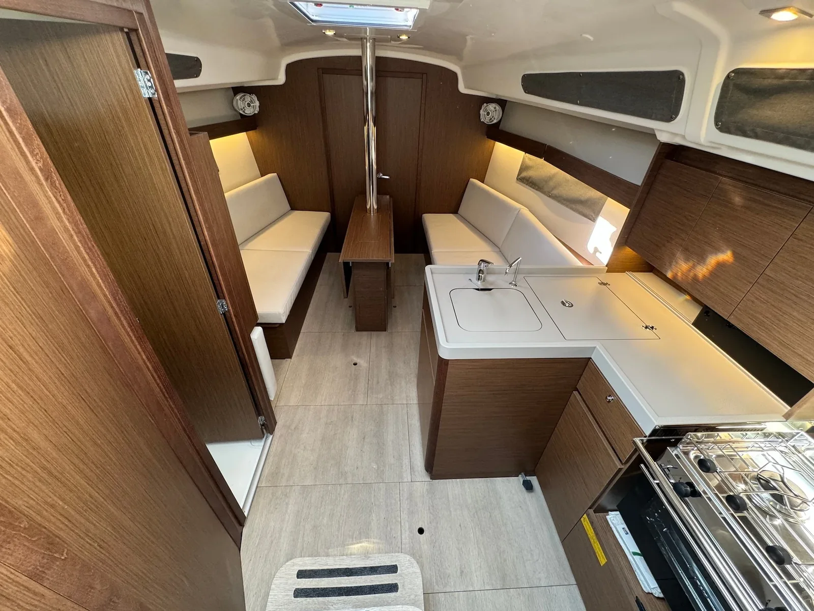 Yacht BENETEAU Oceanis 34.1 - Arnie - Foto 1