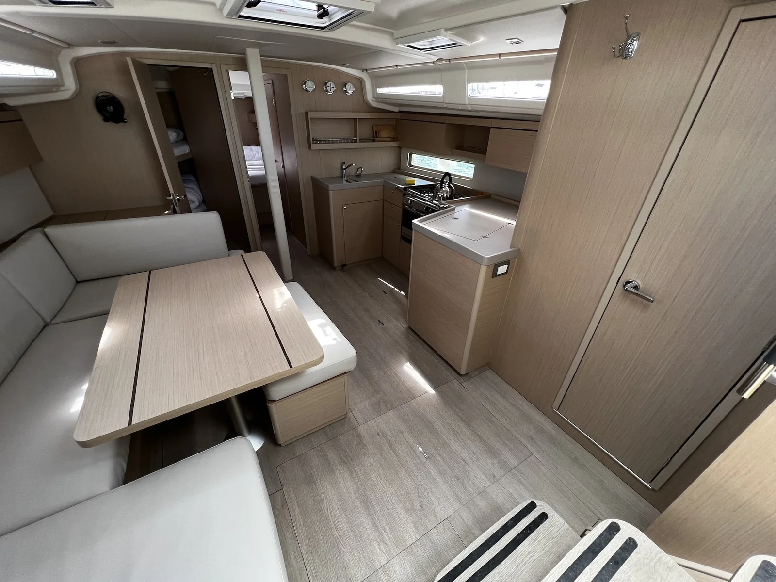 Yacht BENETEAU Oceanis 40.1 - Elizabeth - Foto 1