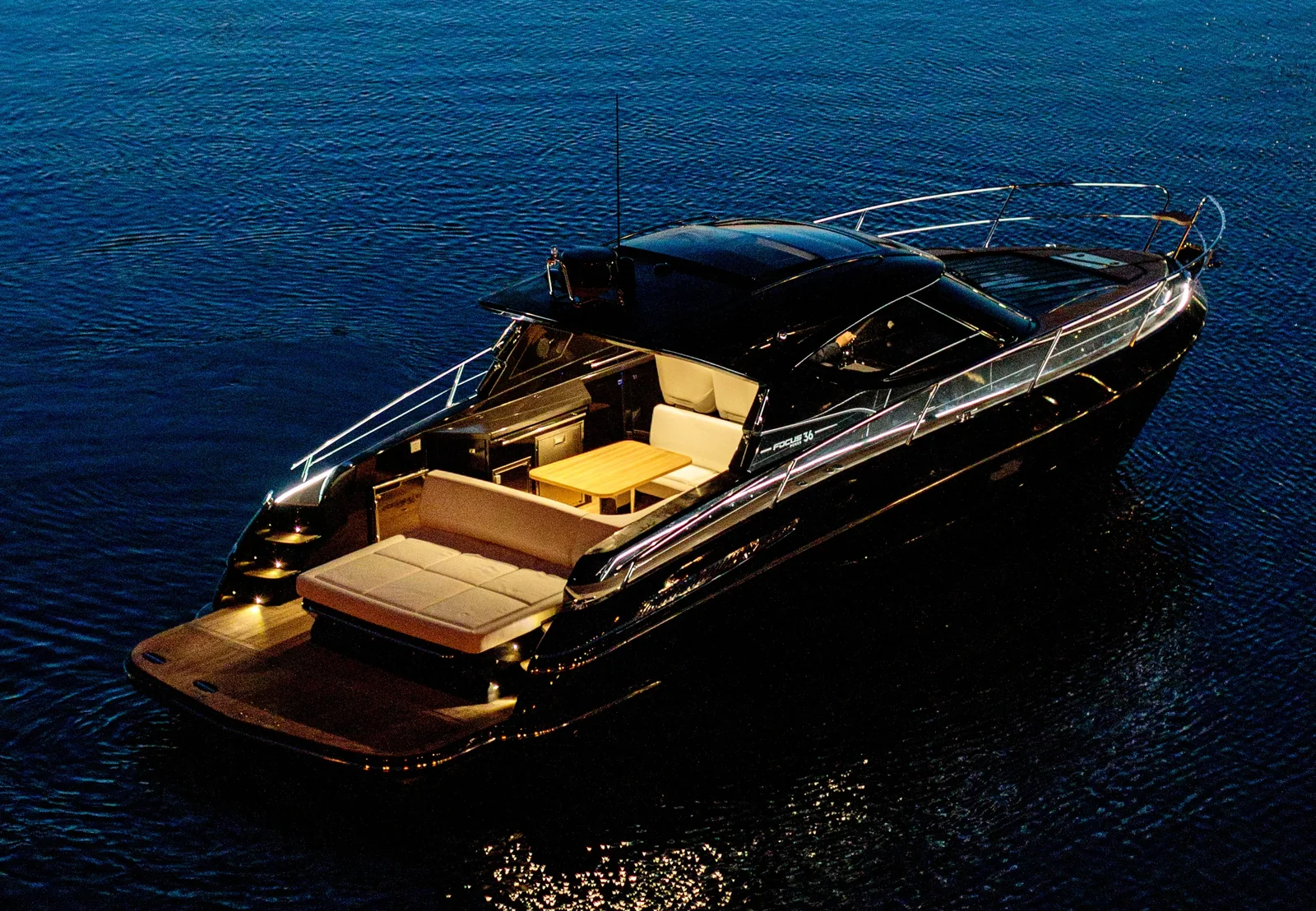 Yacht FOCUS MOTOR YACHTS Focus Power 36 - Joker - Foto 1