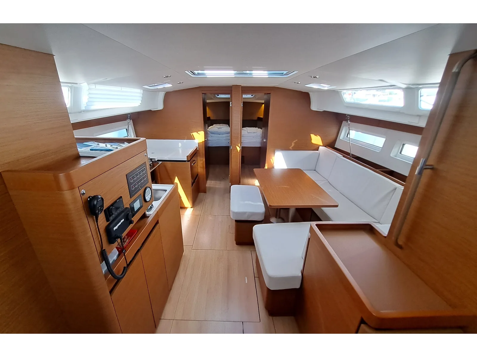 Yacht JEANNEAU Sun Odyssey 490 - Mirrmurr - Foto 1