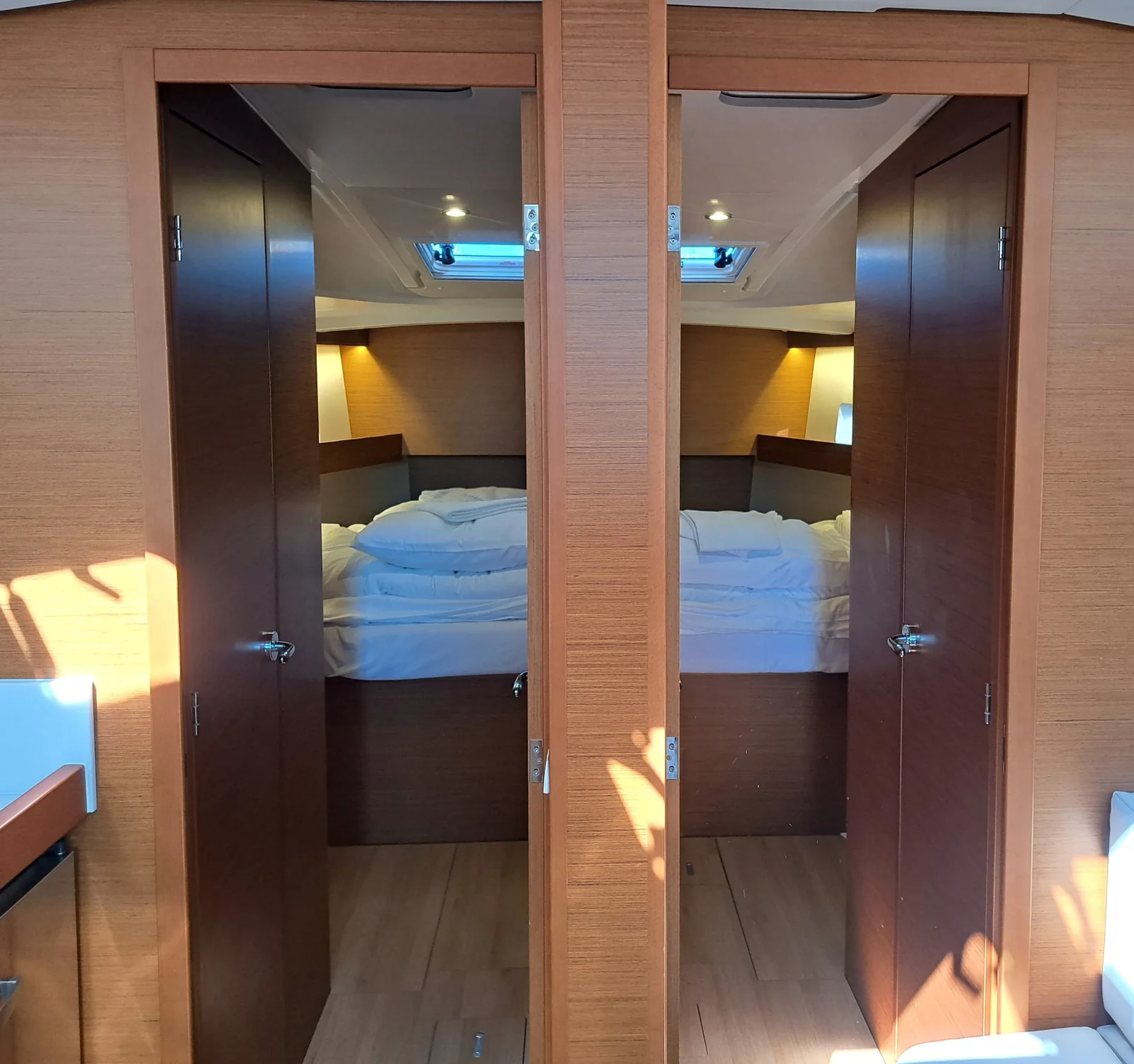 Yacht JEANNEAU Sun Odyssey 490 - Mirrmurr - Foto 1