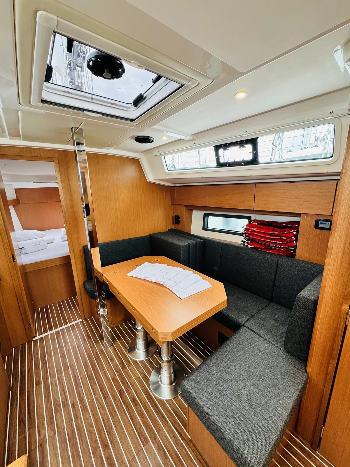 Yacht BAVARIA C38 - Simbad - Foto 1