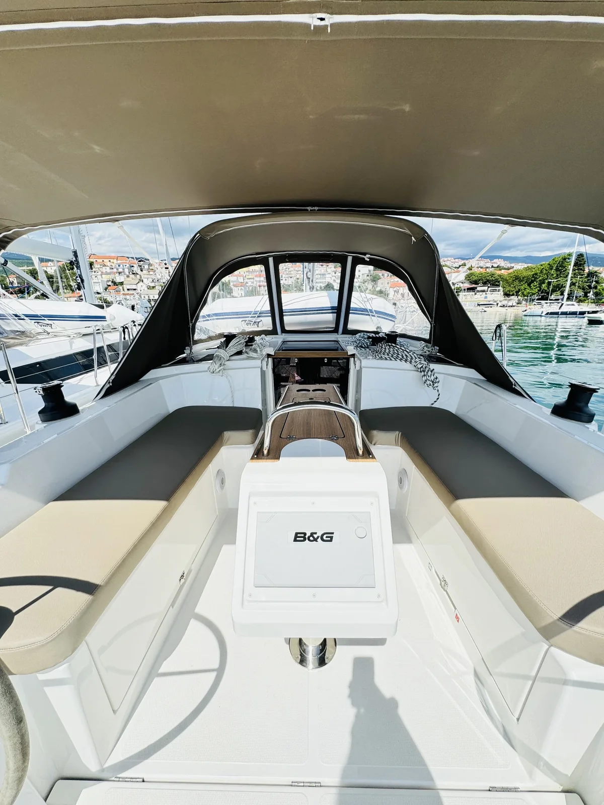 Yacht BAVARIA C38 - Valhalla - Foto 1