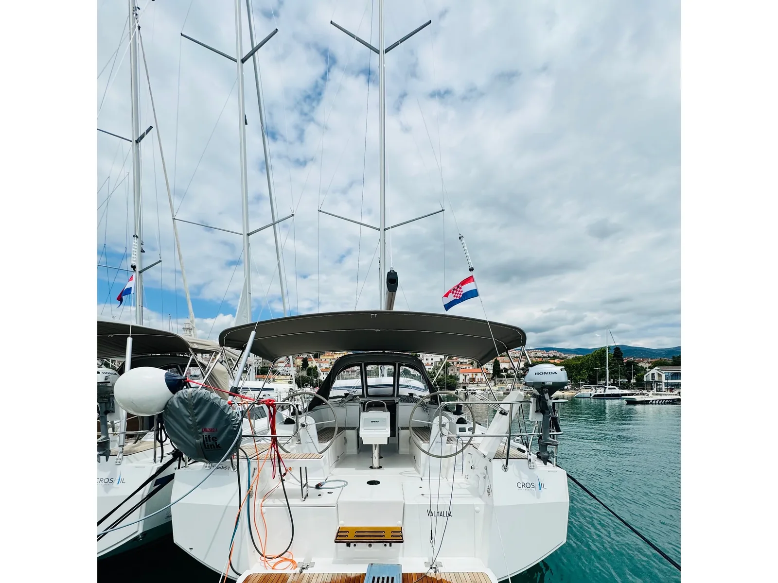 Yacht BAVARIA C38 - Valhalla - Foto 1