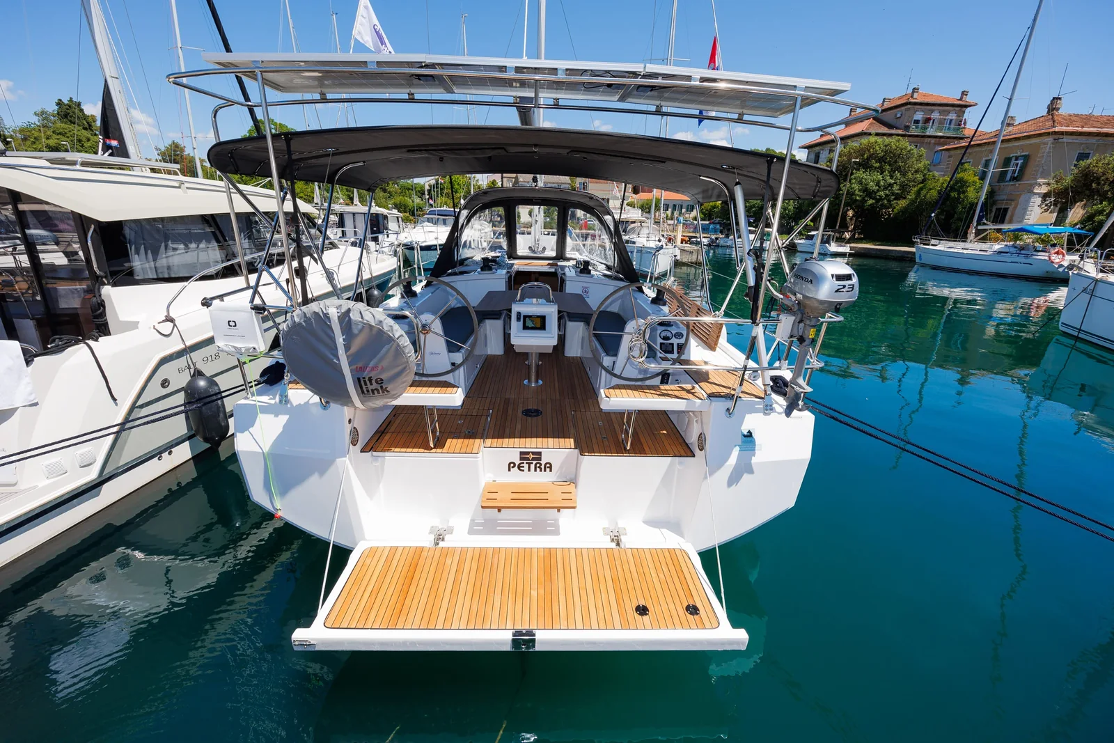 Yacht BAVARIA C38 - Petra - Foto 1