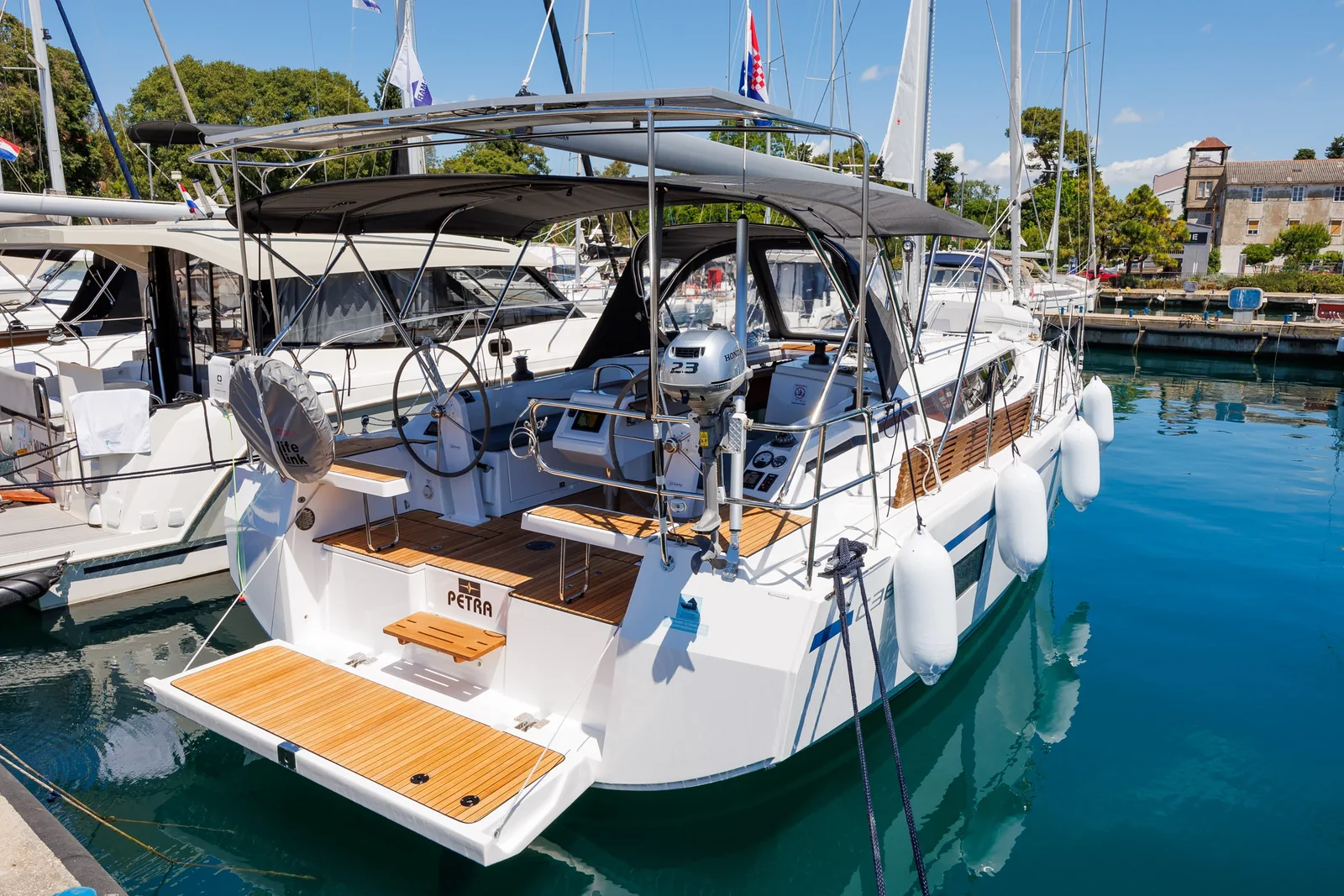 Yacht BAVARIA C38 - Petra - Foto 1