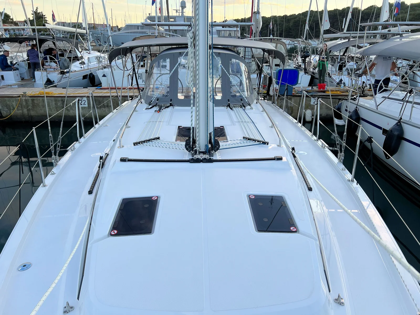 Yacht BAVARIA C38 - Mala Hana