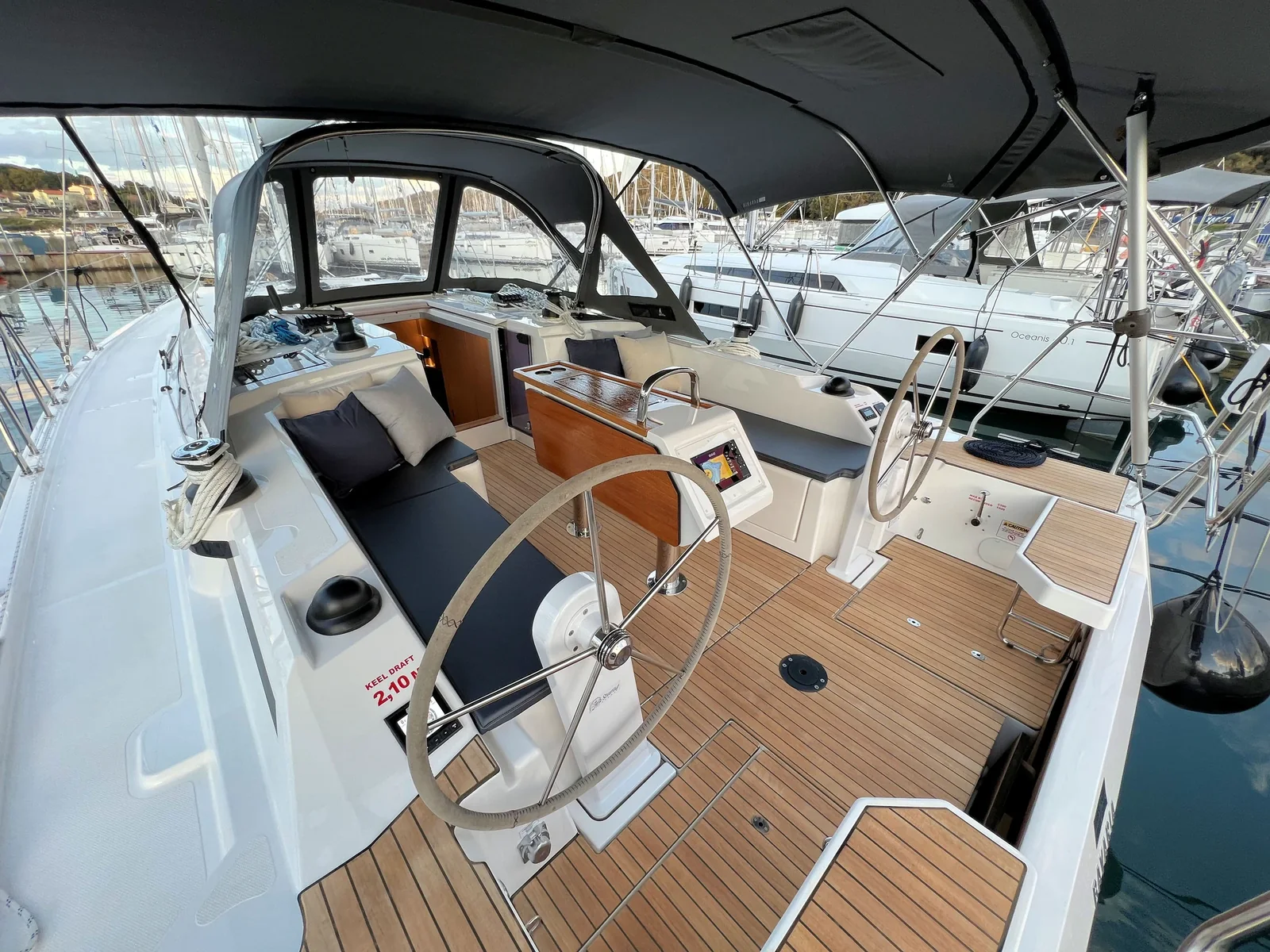 Yacht BAVARIA C38 - Mala Hana - Foto 1
