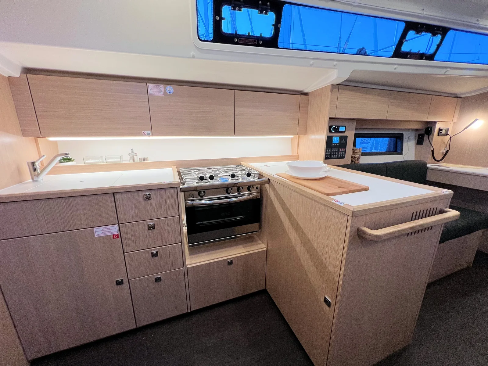 Yacht BAVARIA C38 - Mala Hana - Foto 1