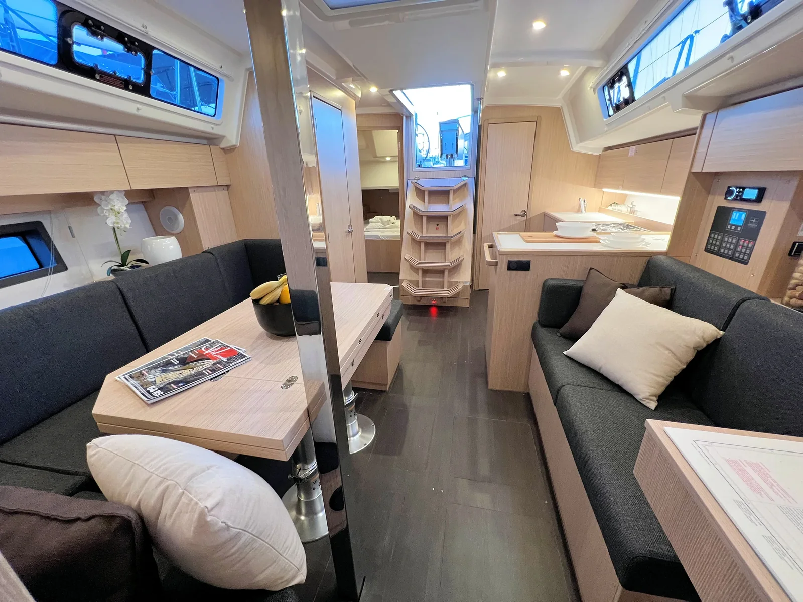 Yacht BAVARIA C38 - Mala Hana - Foto 1
