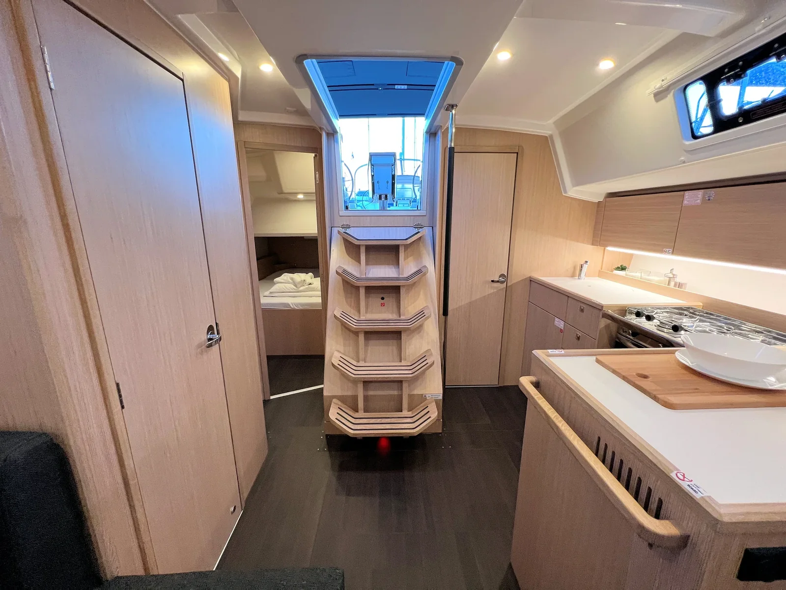 Yacht BAVARIA C38 - Mala Hana - Foto 1