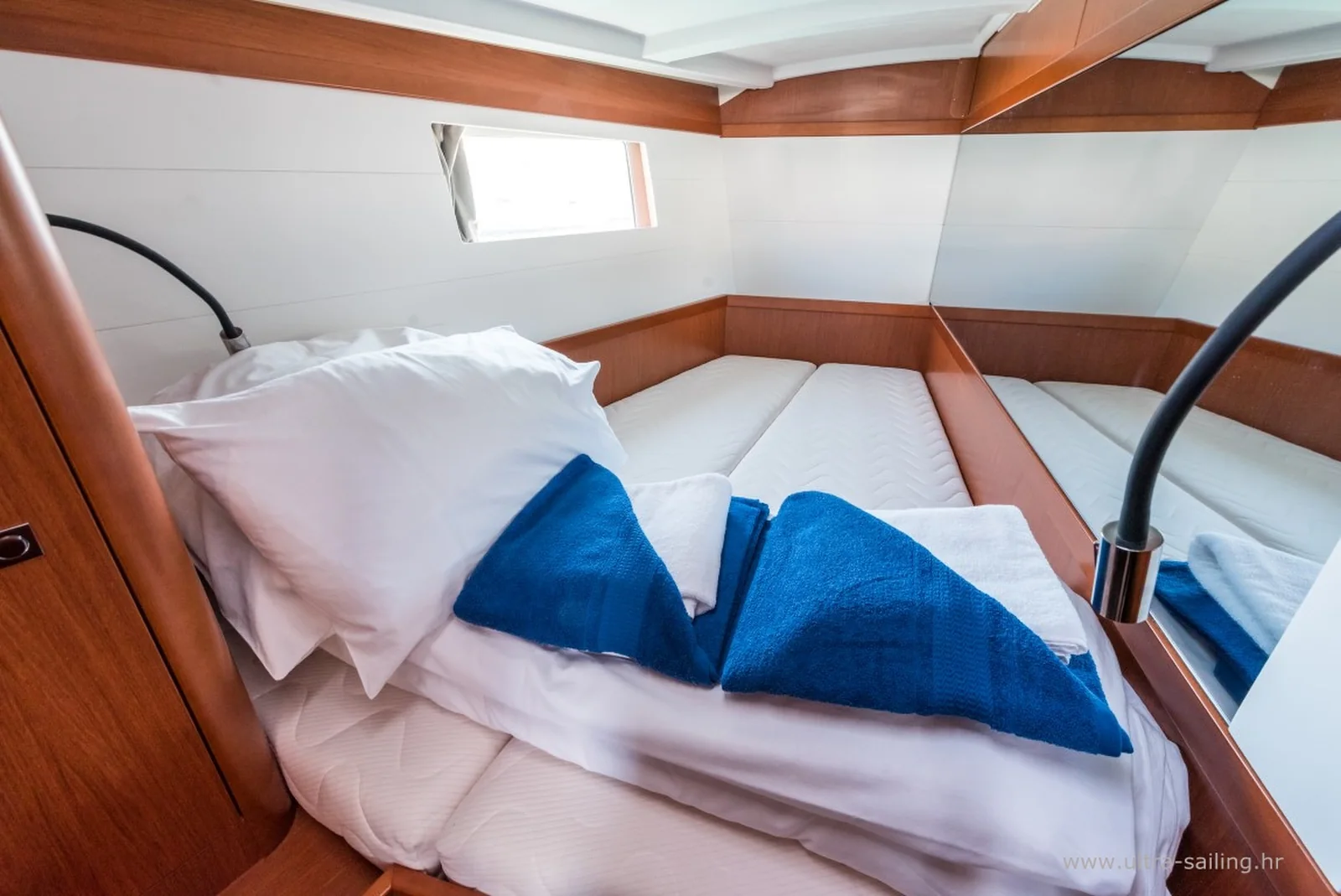 Yacht BENETEAU Oceanis 48 - Flou
