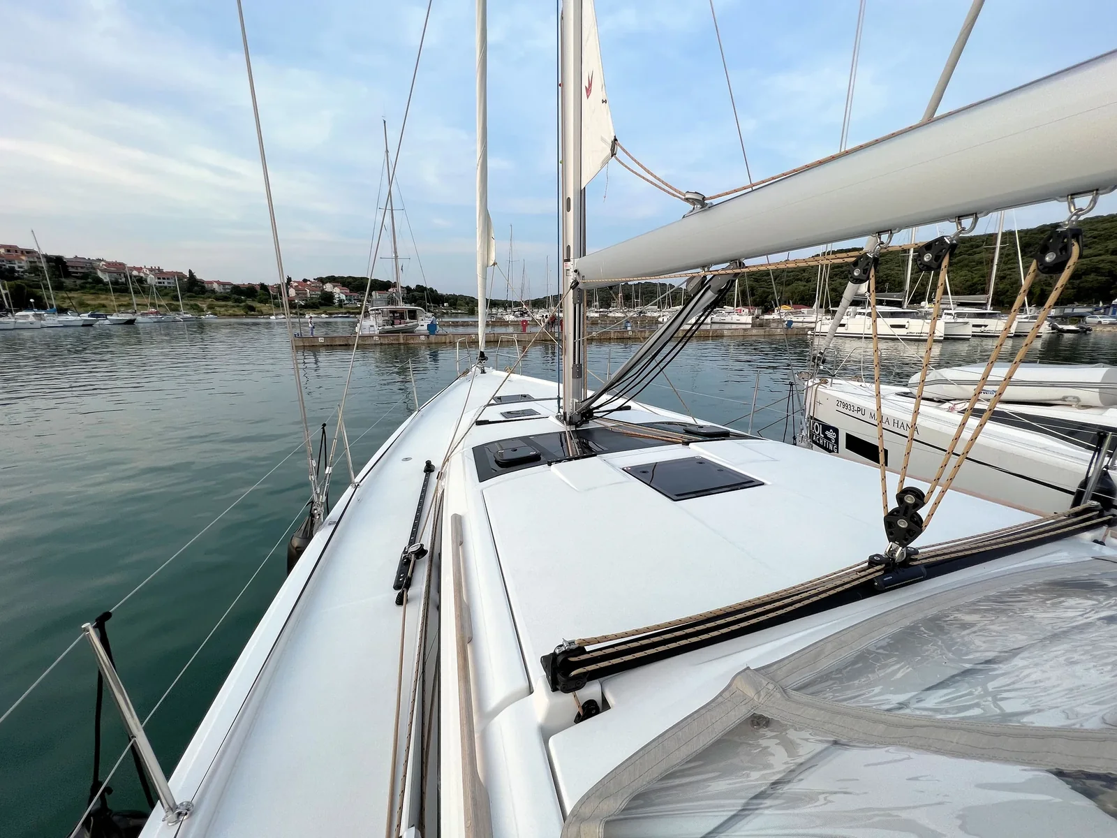 Yacht DUFOUR 430 Grand Large - Kaja - Foto 1
