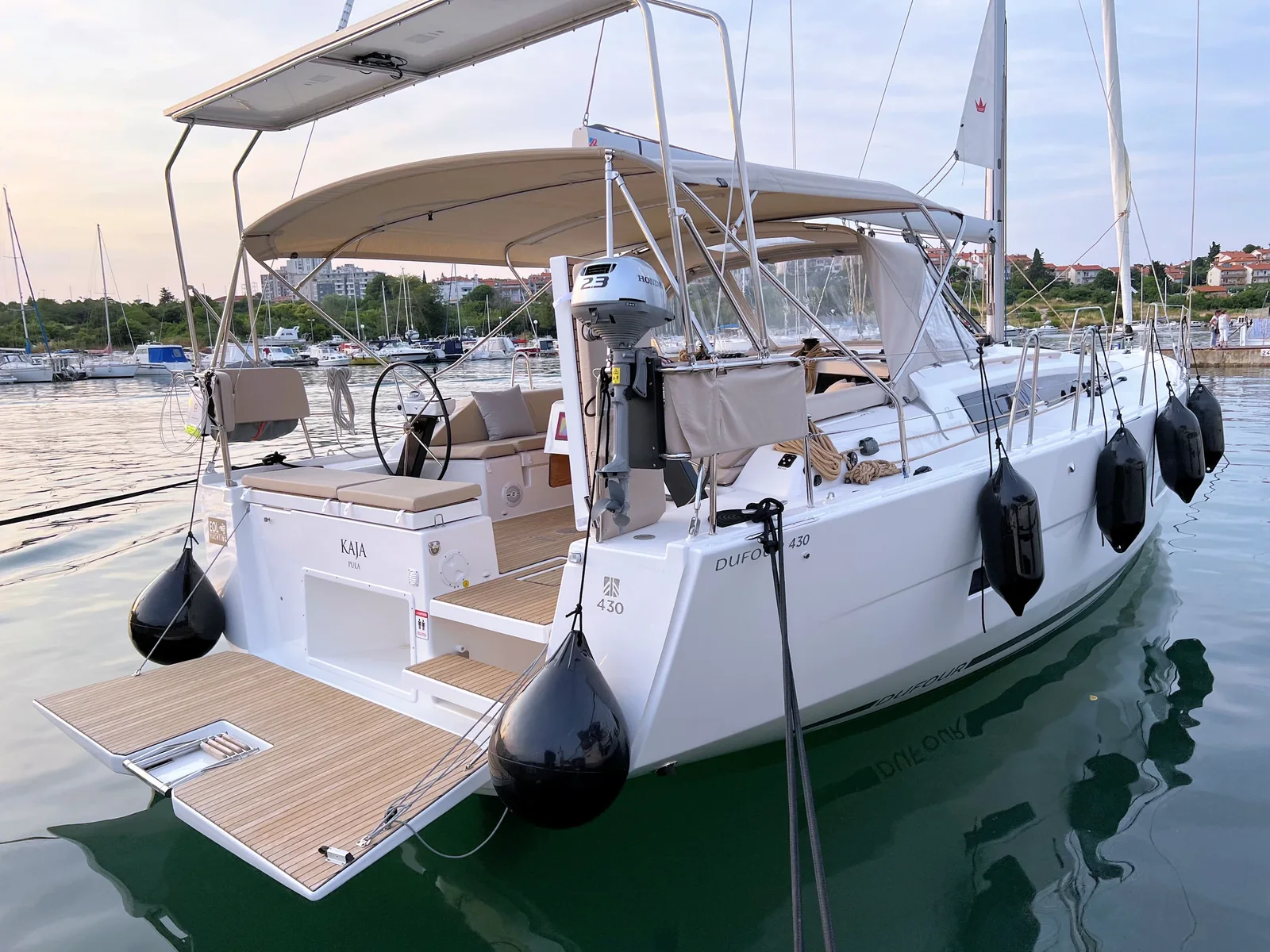 Yacht DUFOUR 430 Grand Large - Kaja - Foto 1