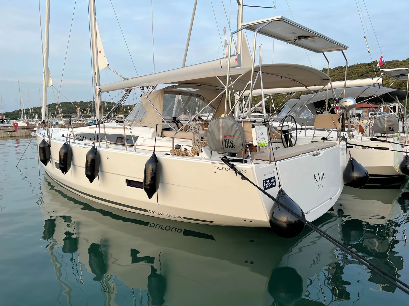 Yacht DUFOUR 430 Grand Large - Kaja - Foto 1