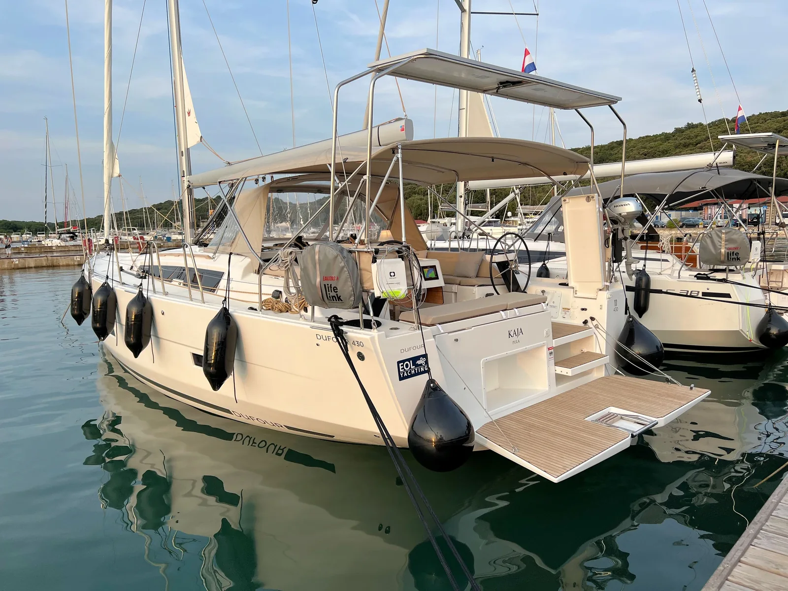 Yacht DUFOUR 430 Grand Large - Kaja - Foto 1