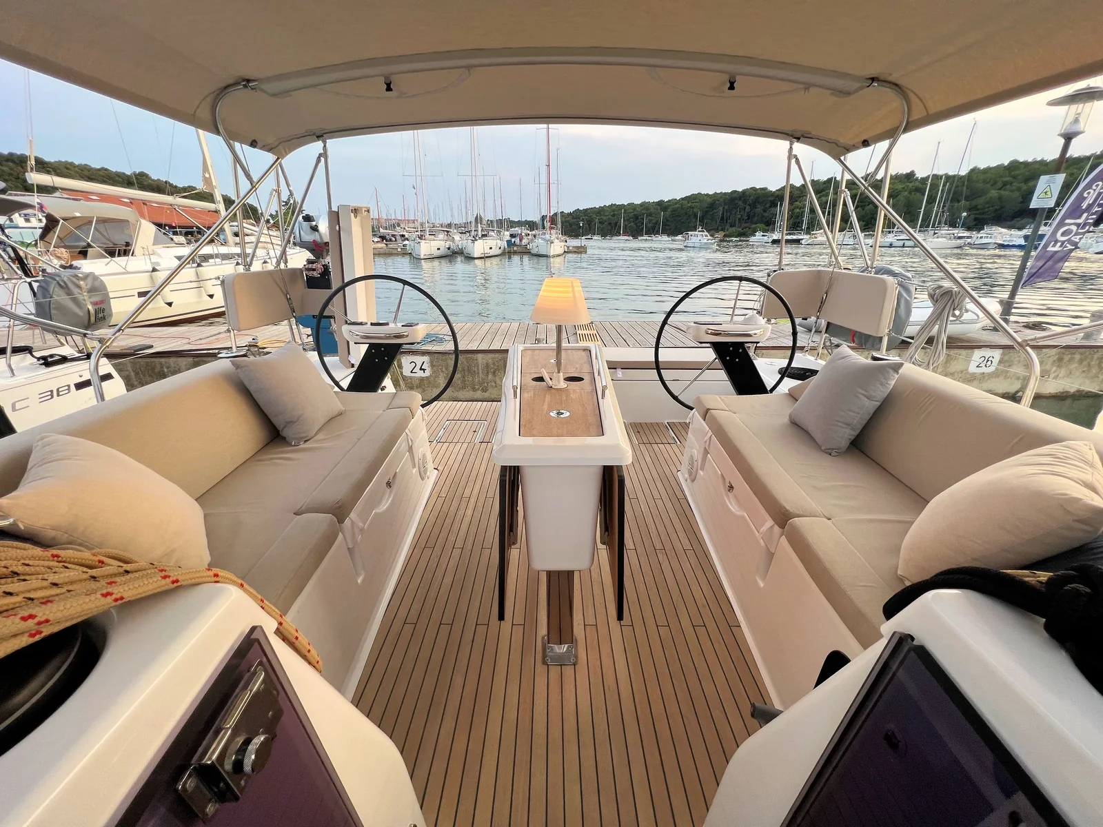 Yacht DUFOUR 430 Grand Large - Kaja - Foto 1