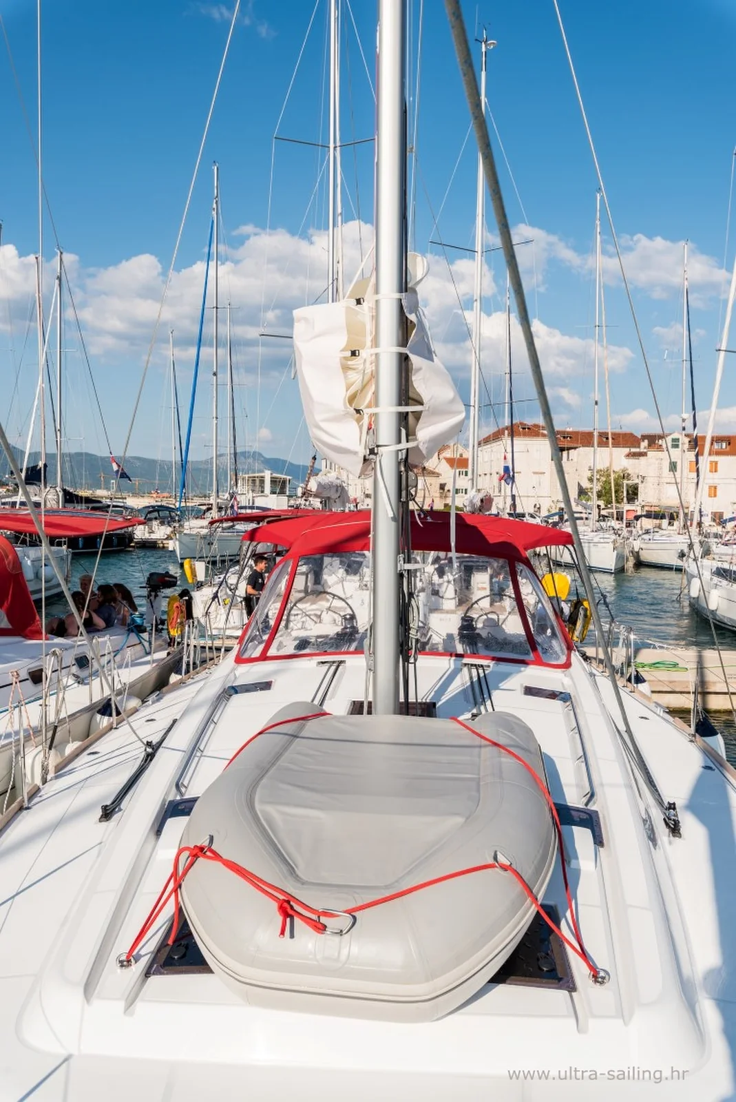 Yacht BENETEAU Oceanis 48 - Flou - Foto 1