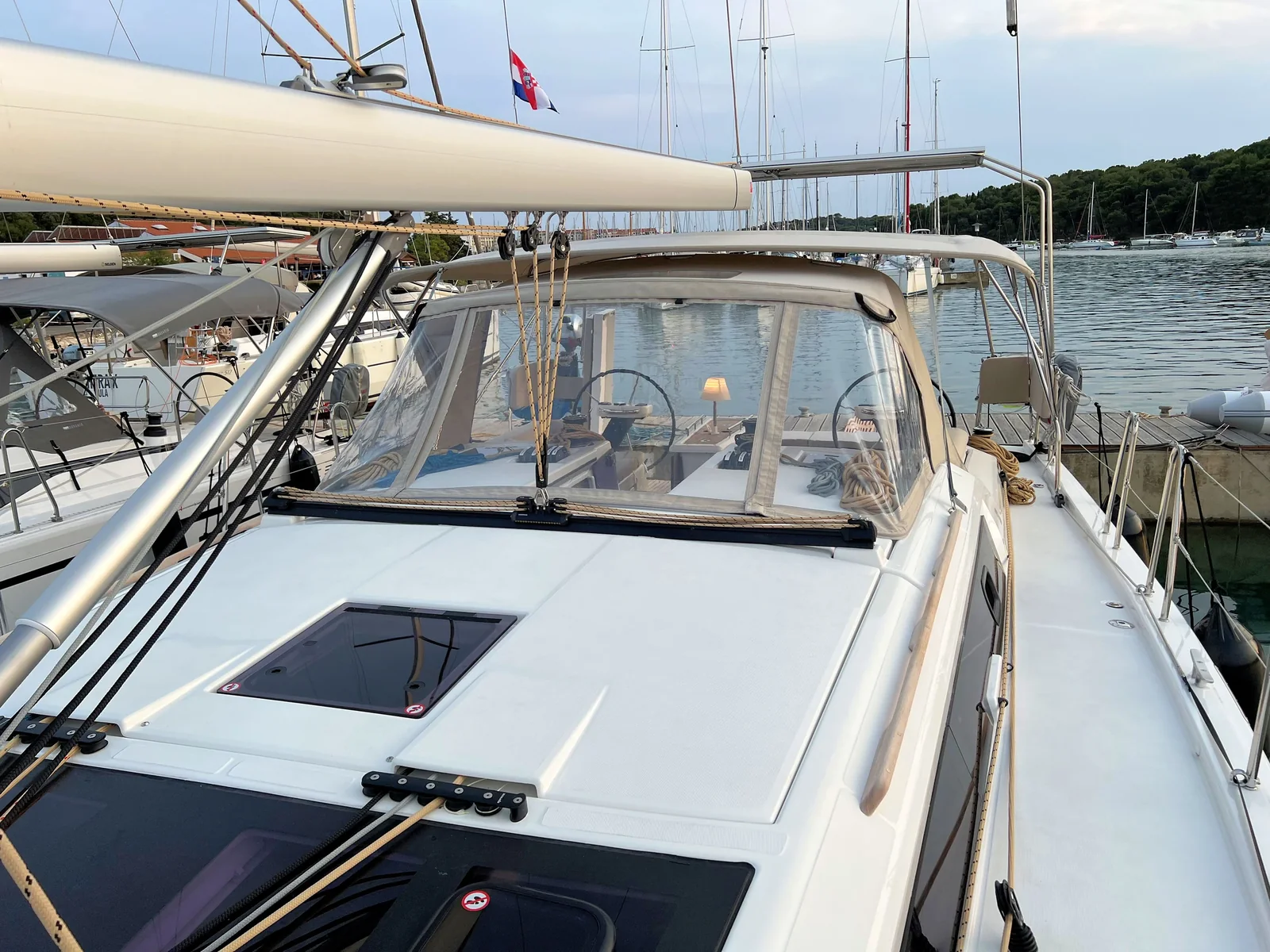 Yacht DUFOUR 430 Grand Large - Kaja - Foto 1
