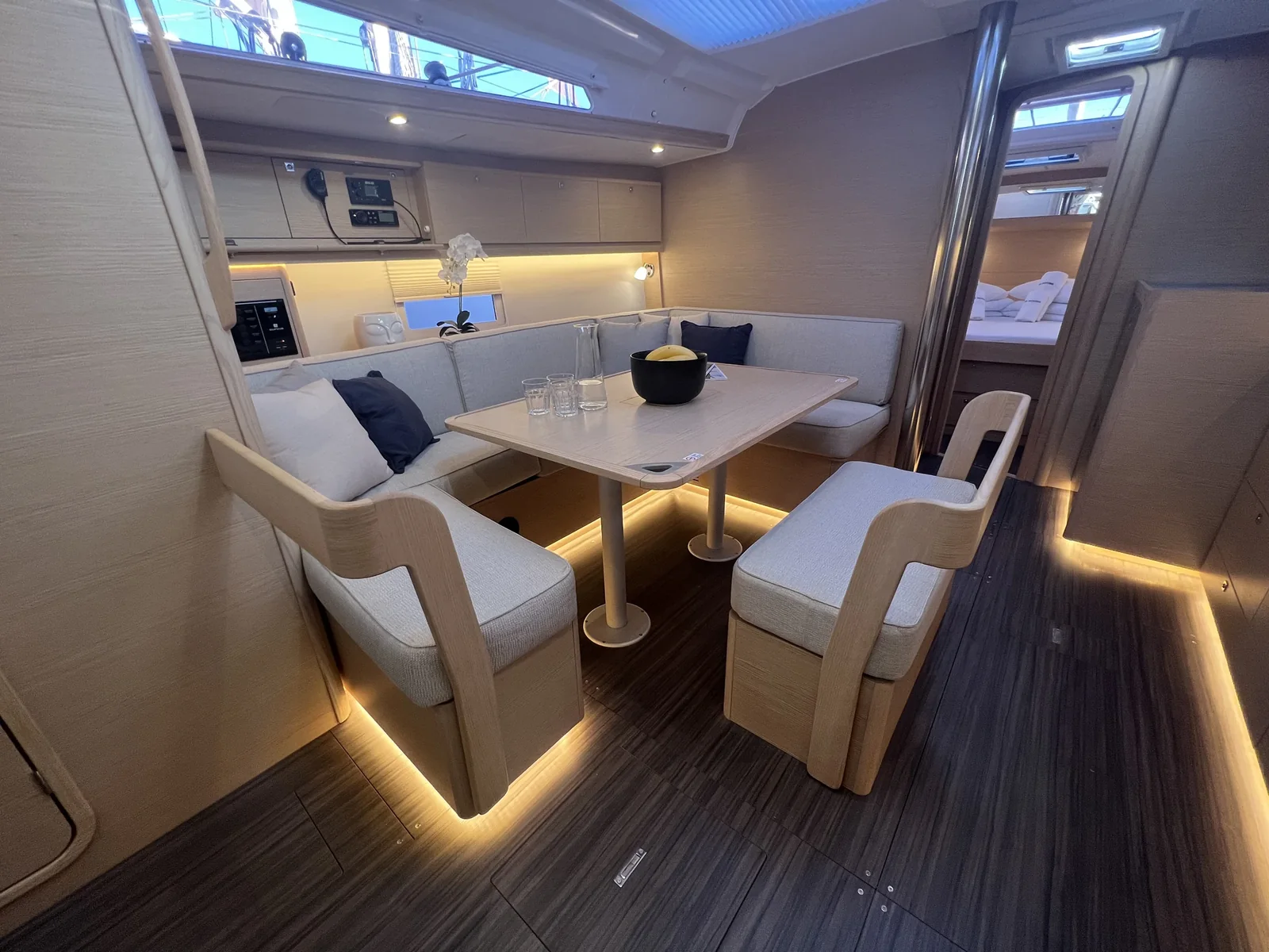 Yacht DUFOUR 430 Grand Large - Kaja - Foto 1