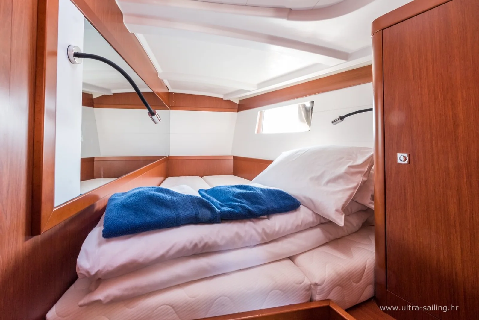 Yacht BENETEAU Oceanis 48 - Flou - Foto 1