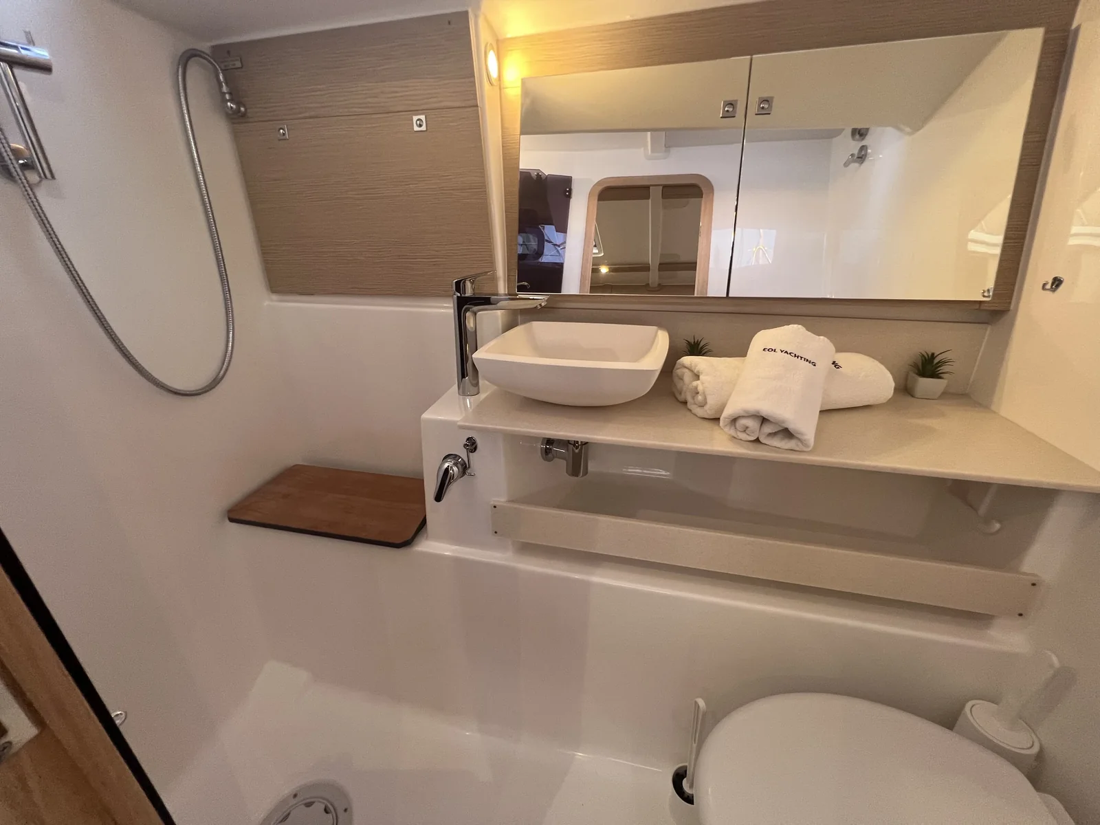 Yacht DUFOUR 430 Grand Large - Kaja - Foto 1