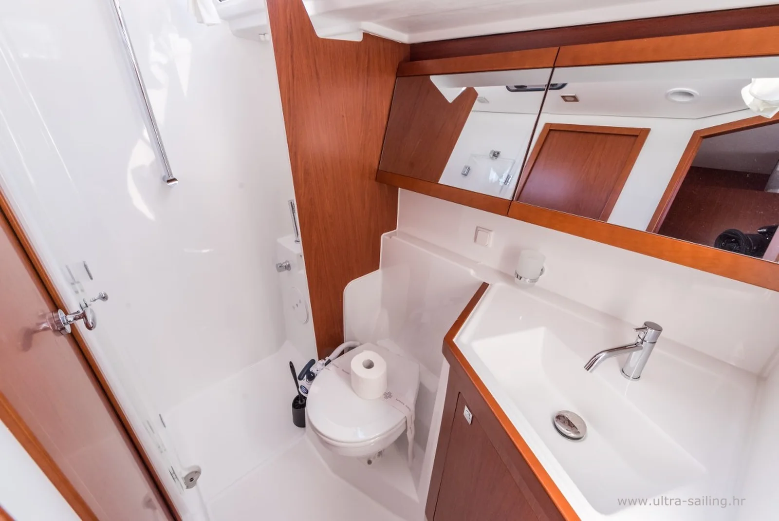 Yacht BENETEAU Oceanis 48 - Flou - Foto 1