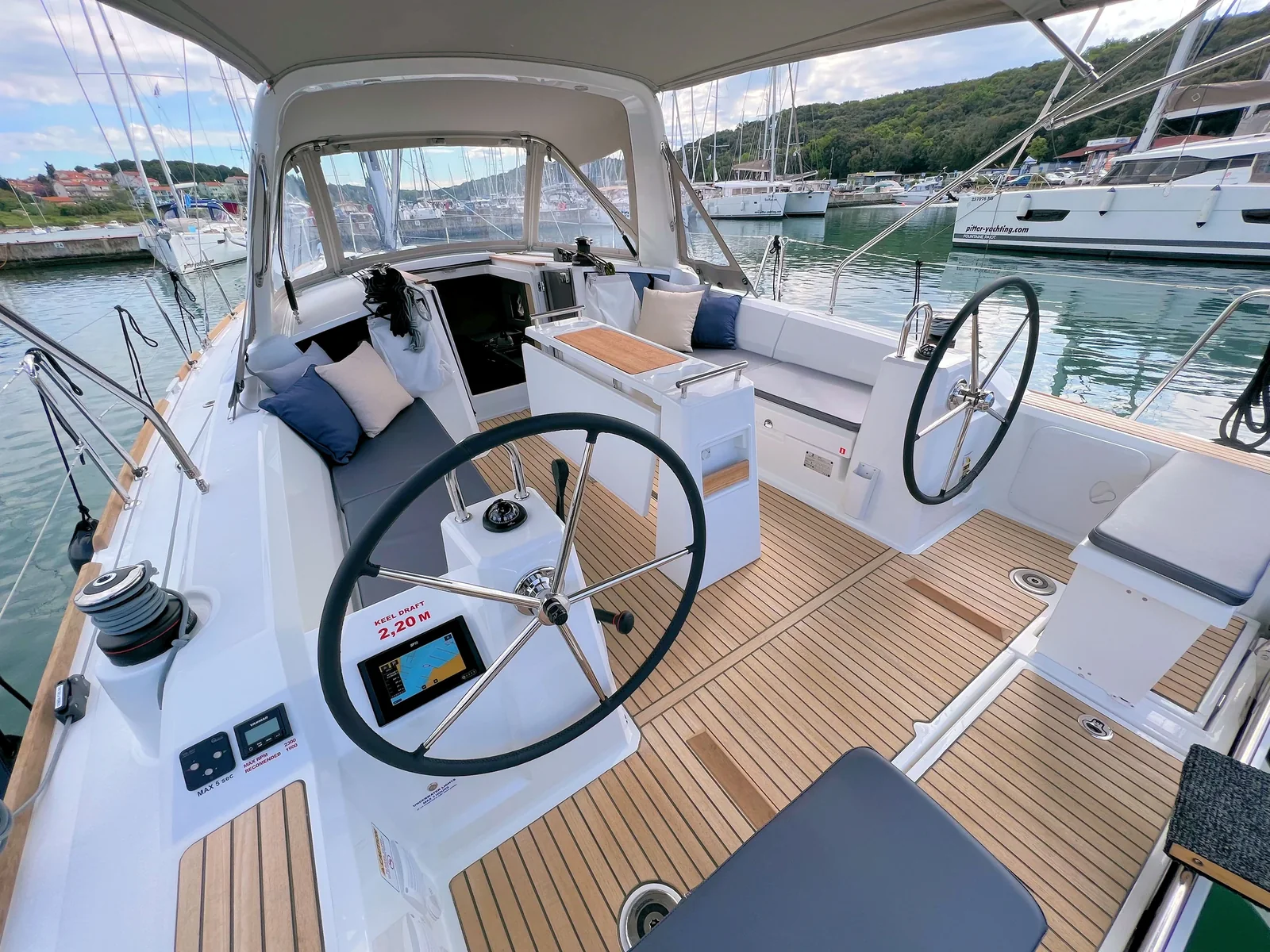 Yacht BENETEAU Oceanis 38.1 - Jana - Foto 1